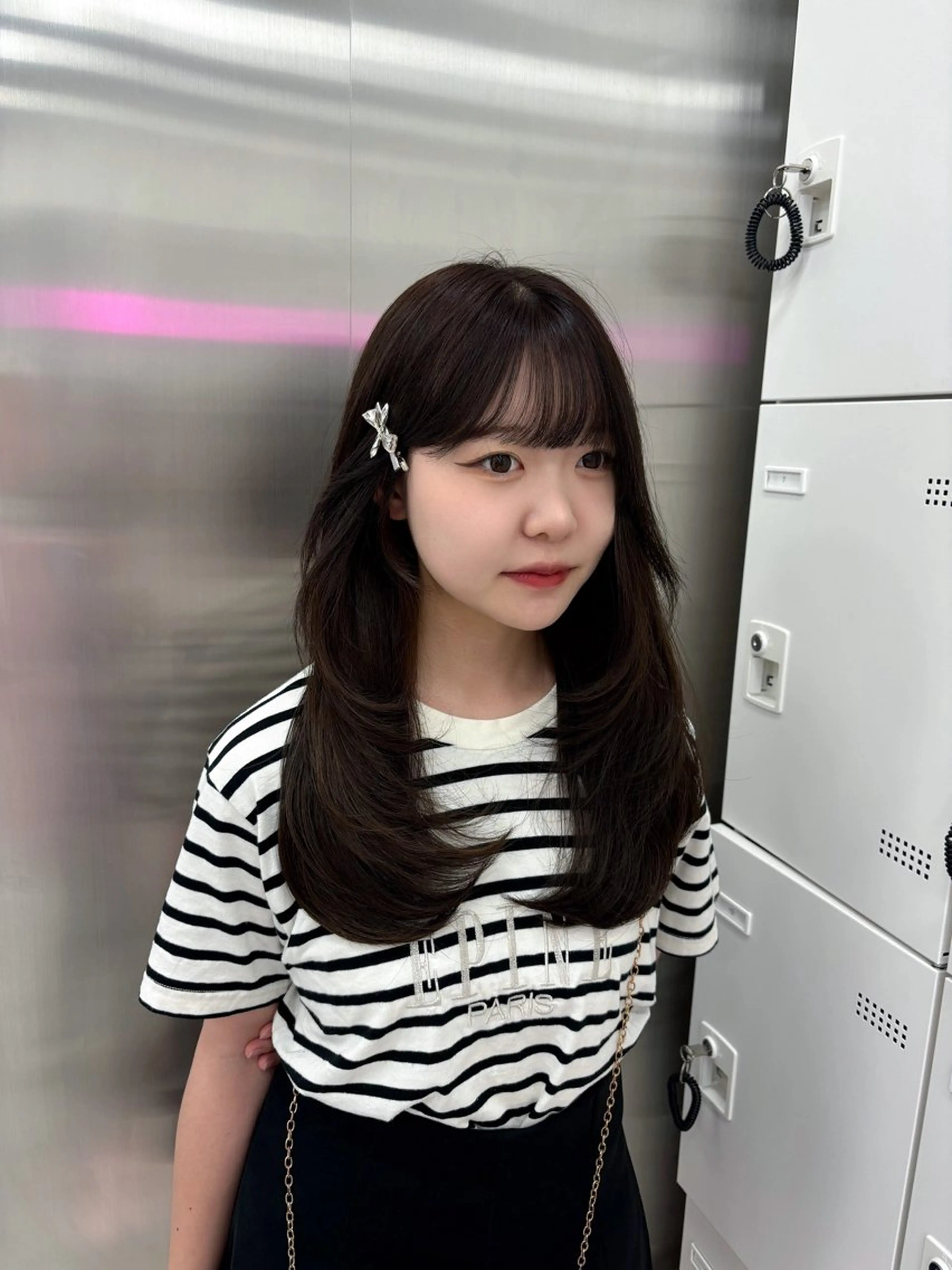 ロング カラー カット ヘアカラー トリートメント ヘッドスパ ヘアセット 韓国レイヤー ハッシュカットのヘアスタイル