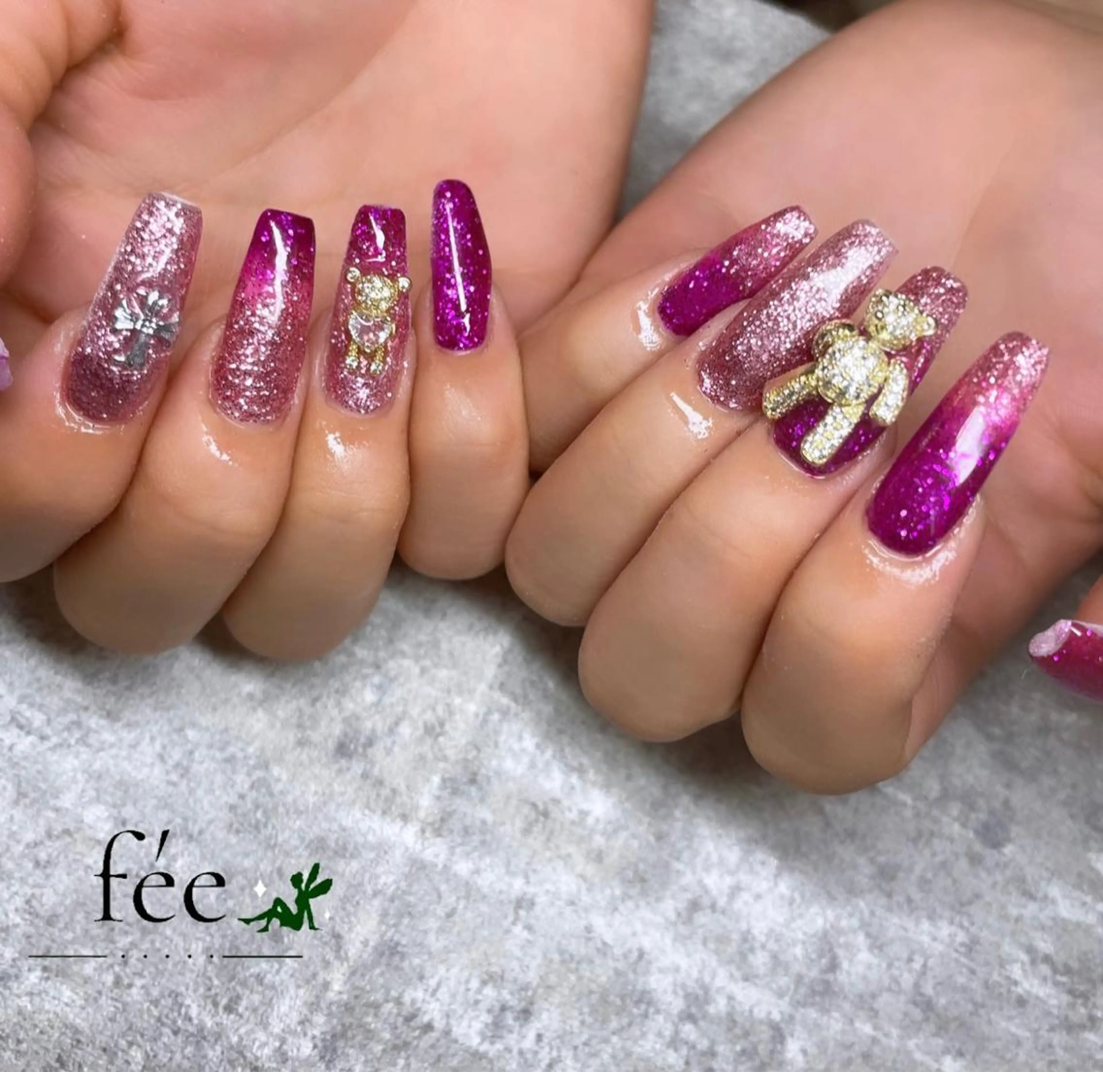 ネイル フットネイル ジェルネイル 韓国ネイル マグネットネイル ミラーネイル ハンドネイル nail salon fee（フィー）のネイルデザイン