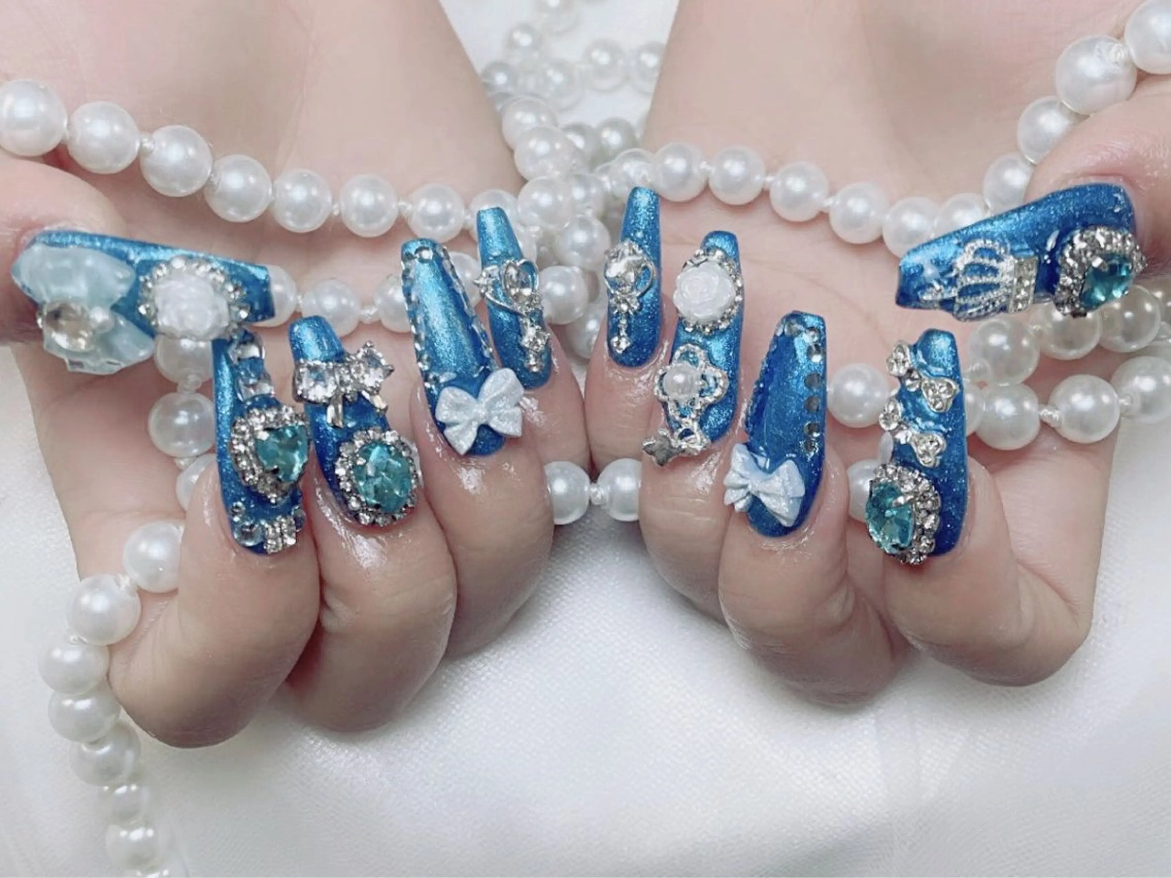 ネイル フレンチネイル ジェルネイル ハート 韓国ネイル マグネットネイル ハンドネイル ネイルサロン lotusのネイルデザイン