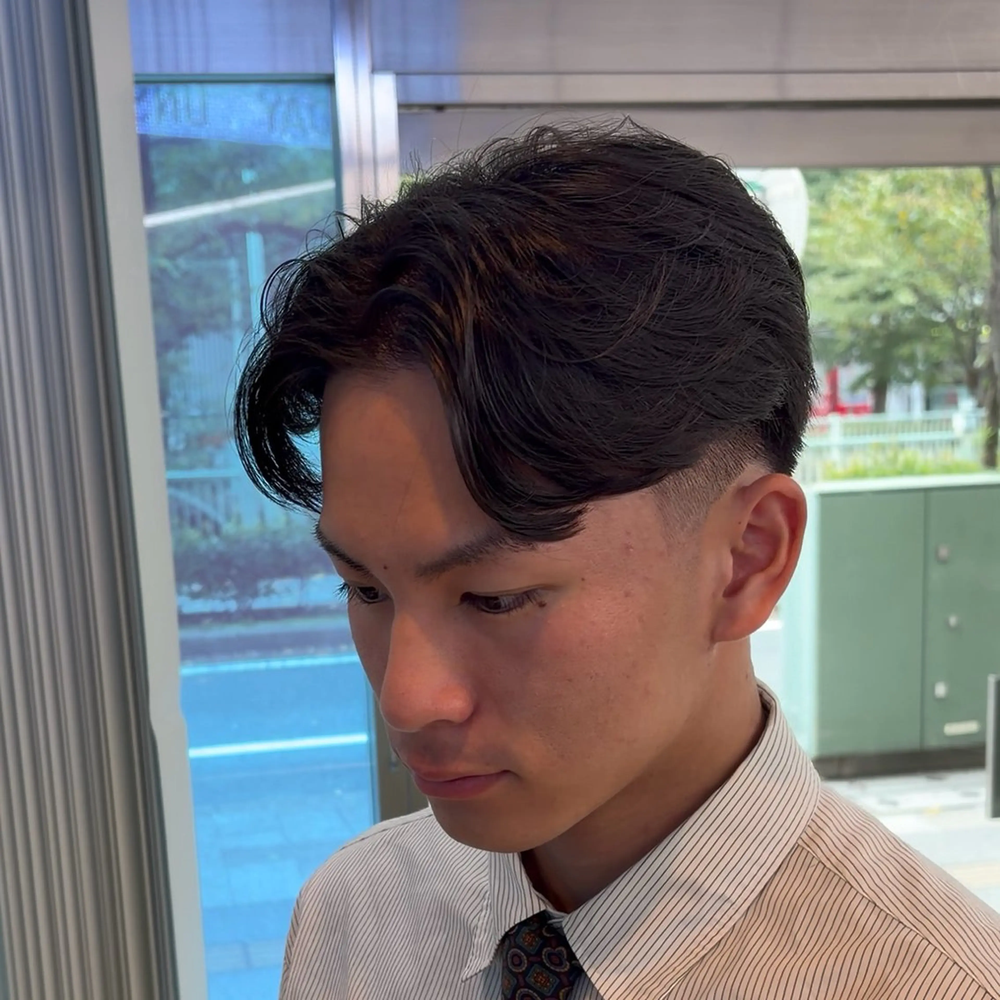 メンズ センターパート フェードカット カット THE DAY TOKYO men's cut 表参道/青山所属・メンズセンターパート 外人風ヘア/KOTAのヘアスタイル