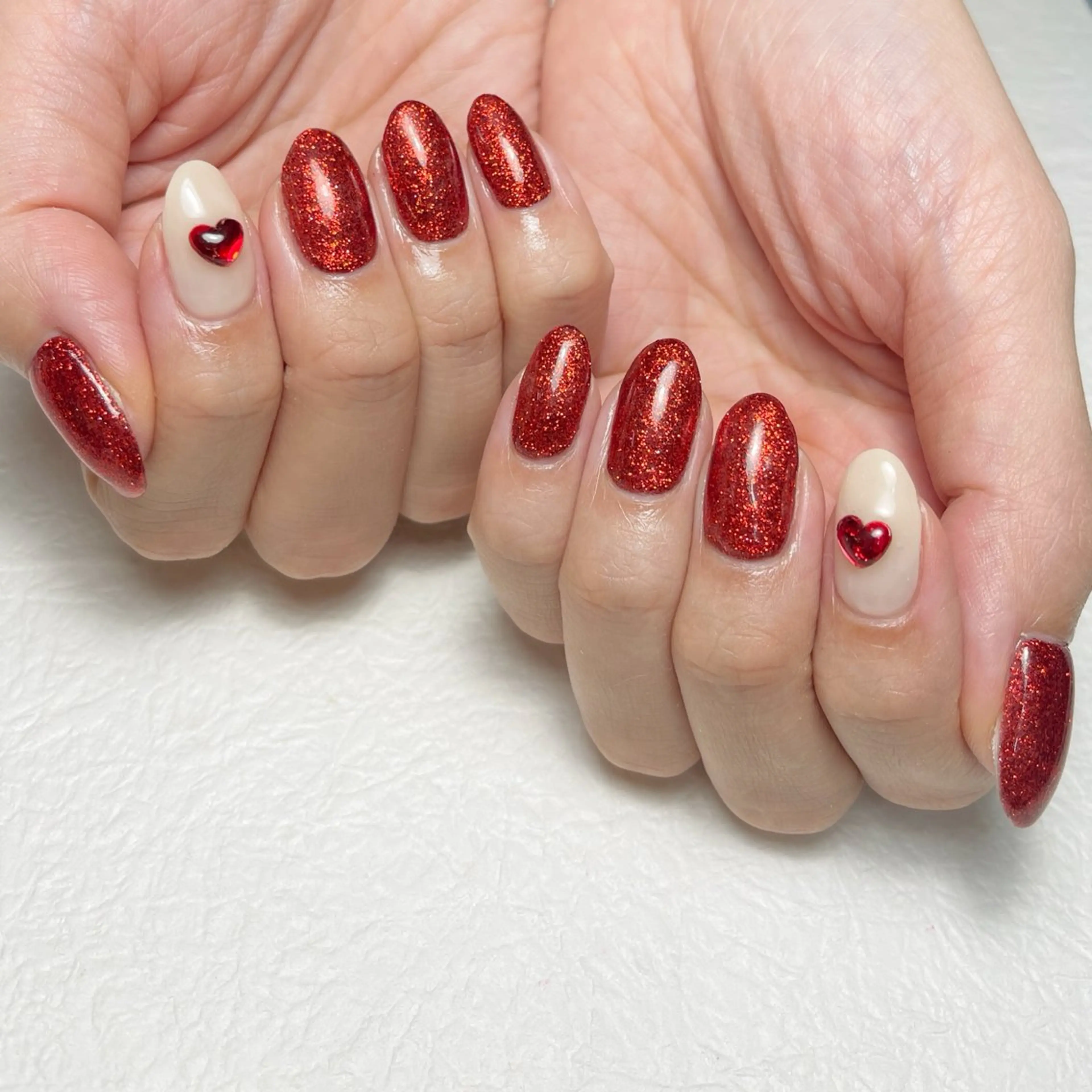 ネイル アートネイル フットネイル ジェルネイル ハート キラキラネイル ハンドネイル Y nail なんば堀江店のネイルデザイン