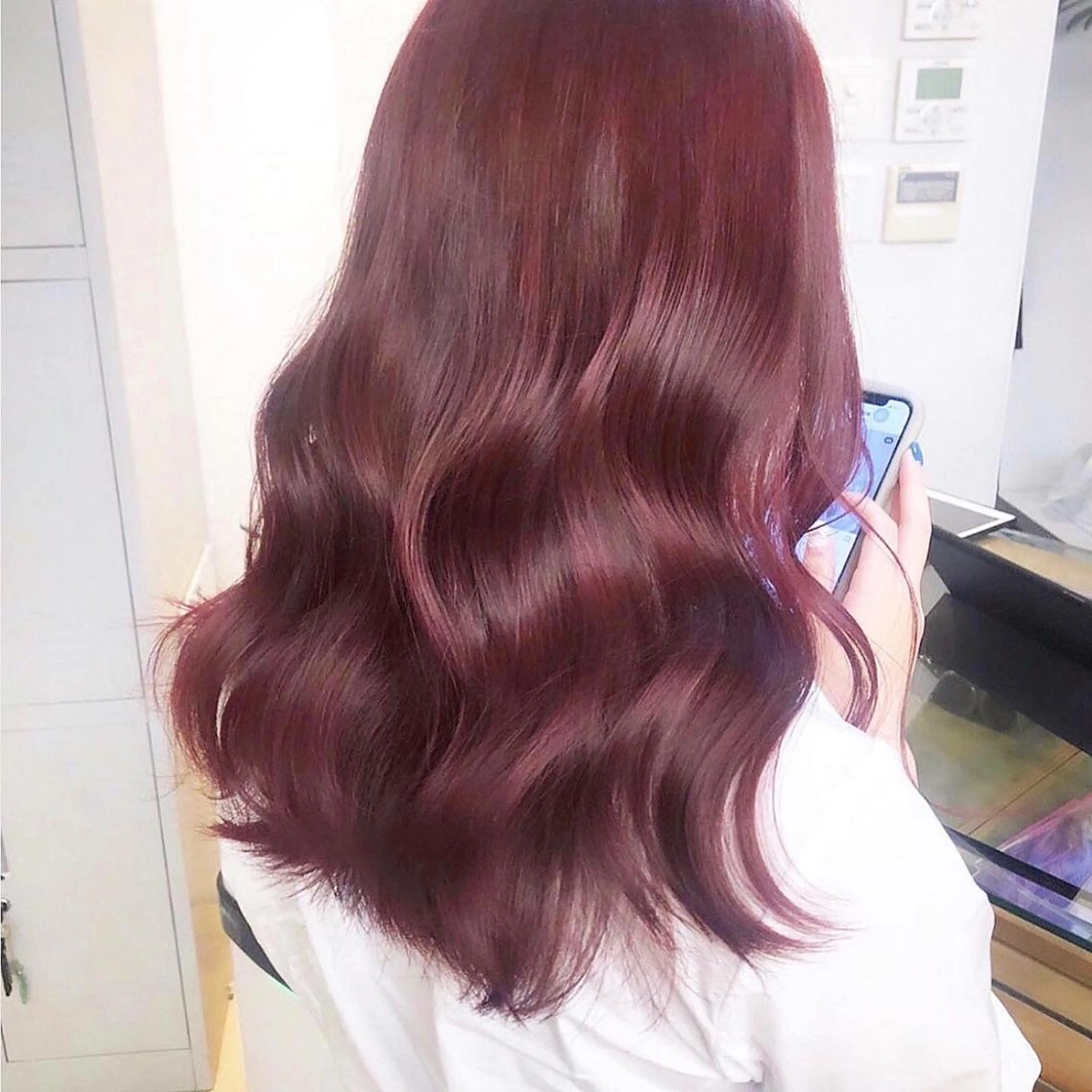 セミロング カラー ブリーチ ブラウンカラー ブリーチなしカラー レッドカラー レッドブラウン ヘアカラー トリートメント 渋谷ケアブリーチ Suuのヘアスタイル