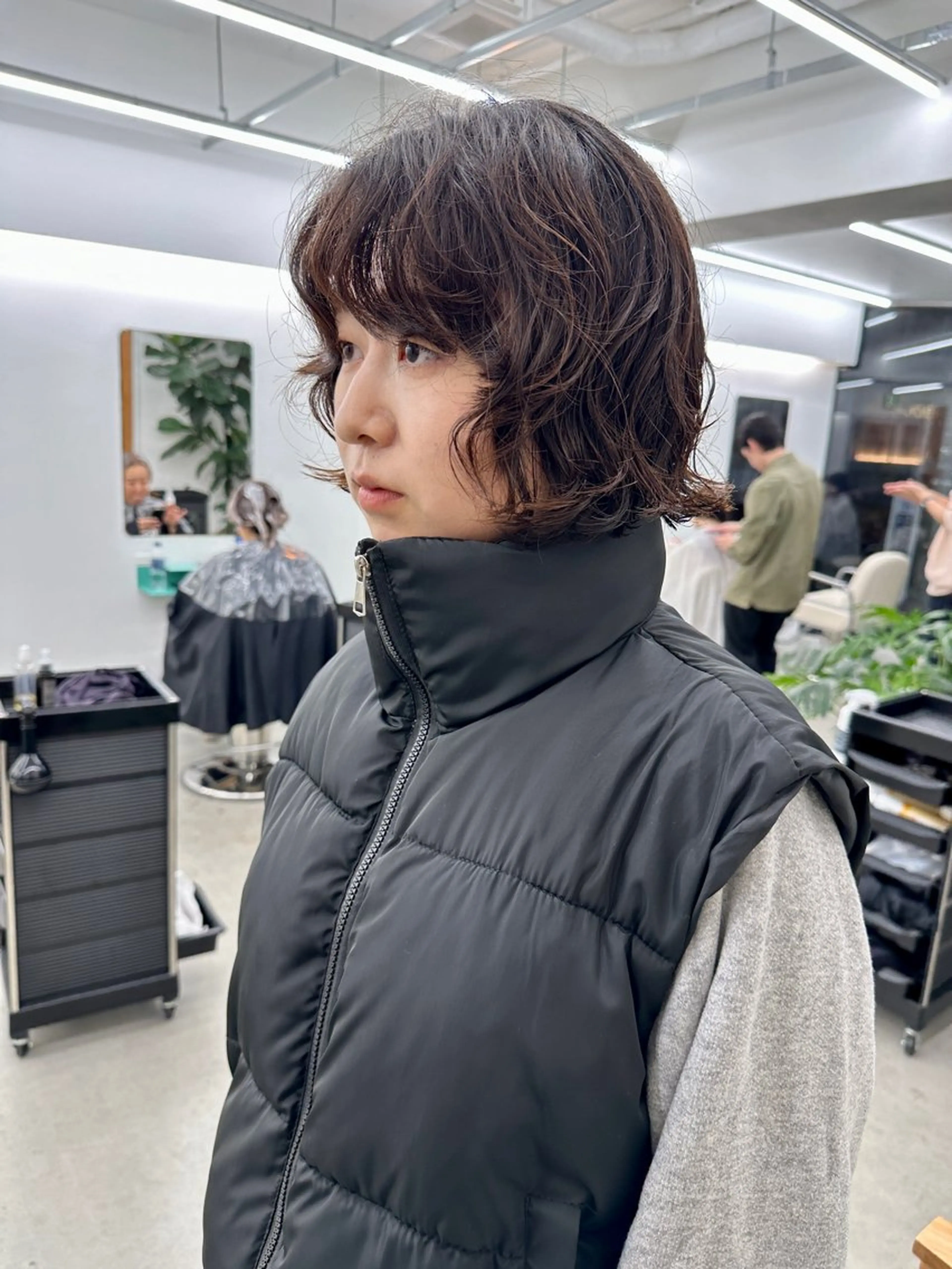 ショート カラー パーマ ボブ くせ毛 ニュアンスパーマ カット パーマ トリートメント ボブ/レイヤー/ケア パーマ/透明感カラーのヘアスタイル