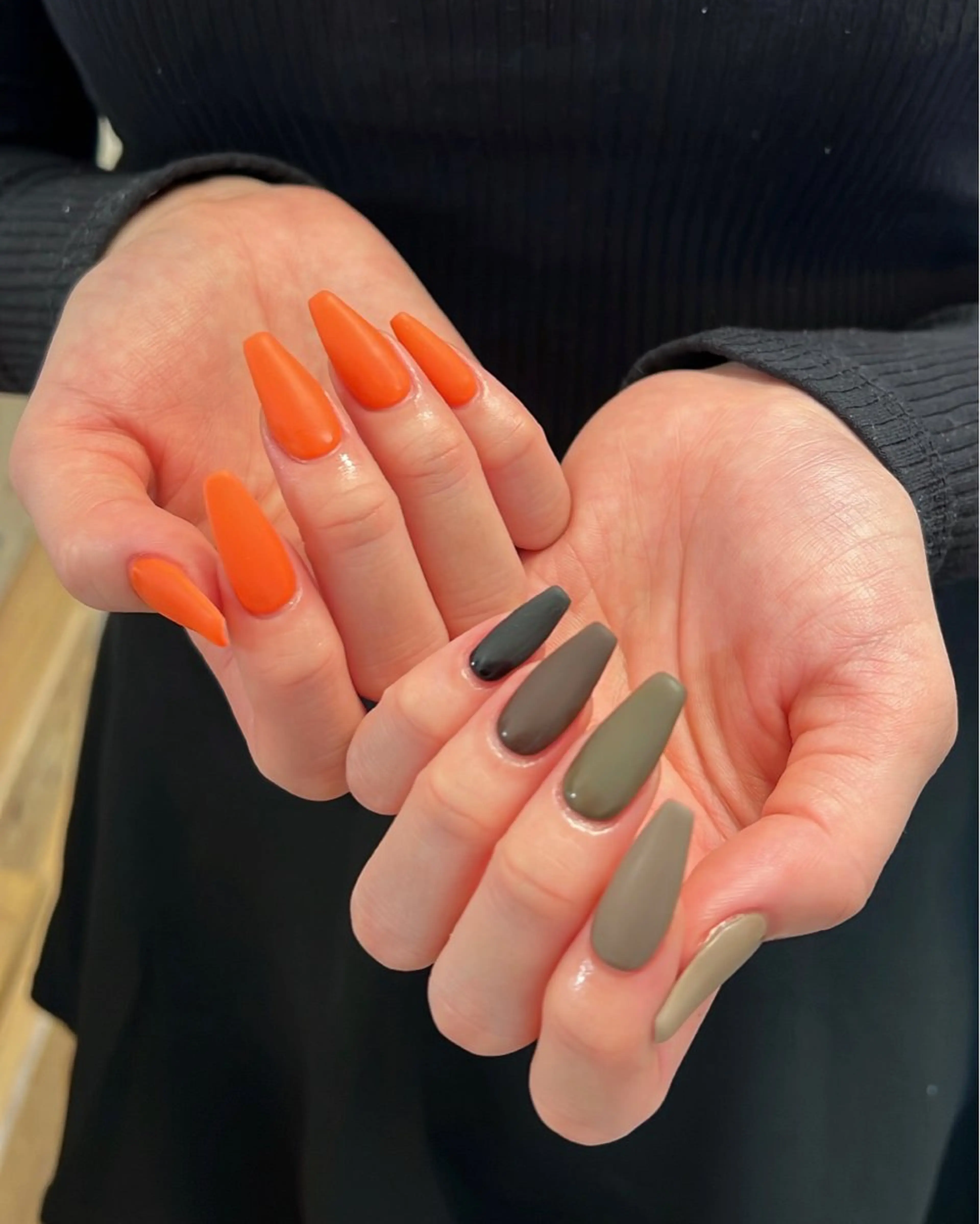 ネイル ハンドネイル フットネイル ハンドケア Nes.Nail所属・Miyagi Asamiのネイルデザイン