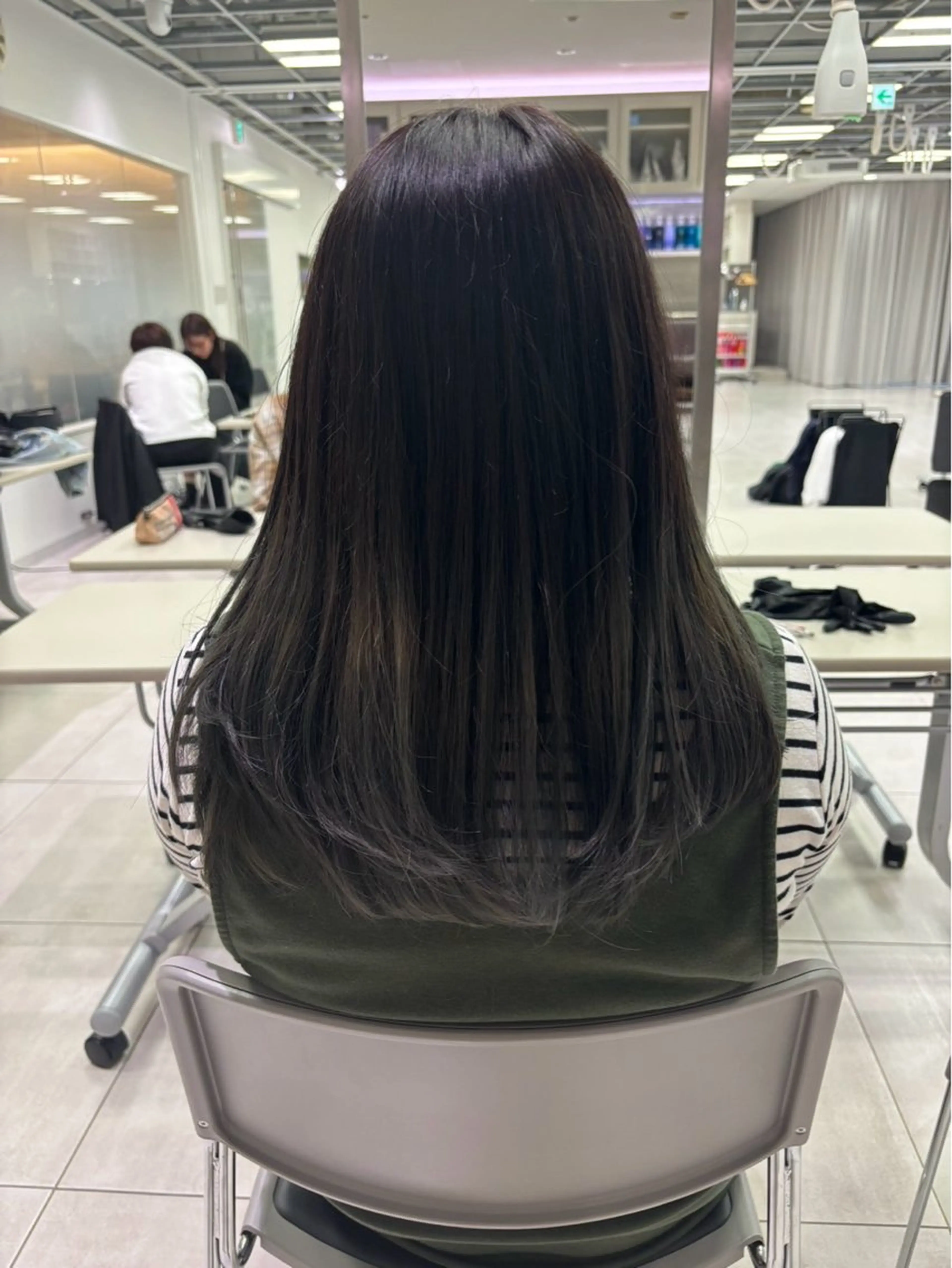 ロング 山田 もものヘアスタイル