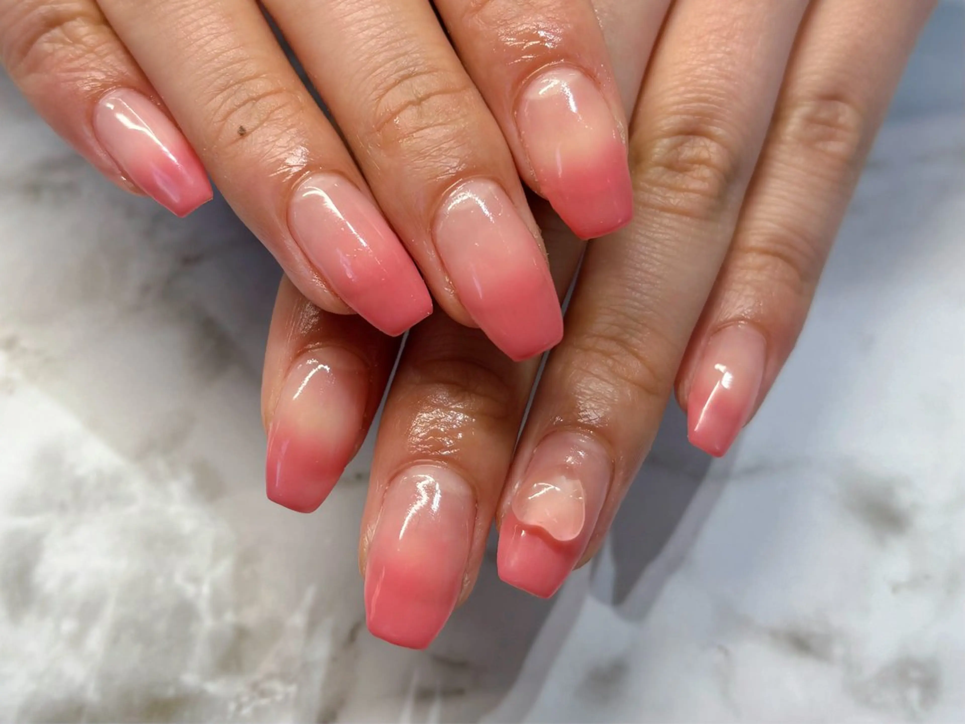 ネイル クリアネイル グラデーション ピンク 春ネイル Lani🌈Nail Konatsuのネイルデザイン