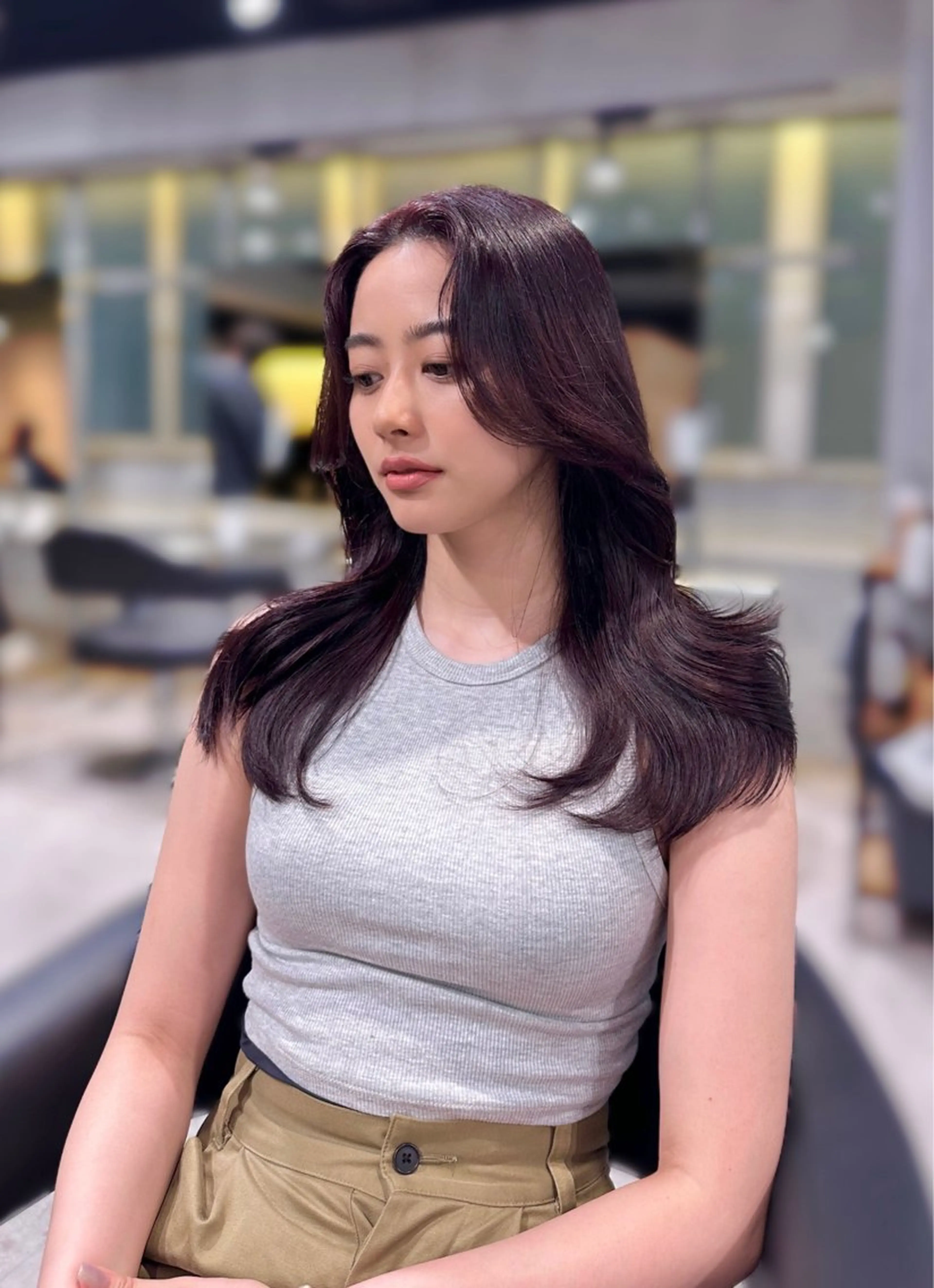 セミロング カラー ブリーチしない 暖色colorのヘアスタイル