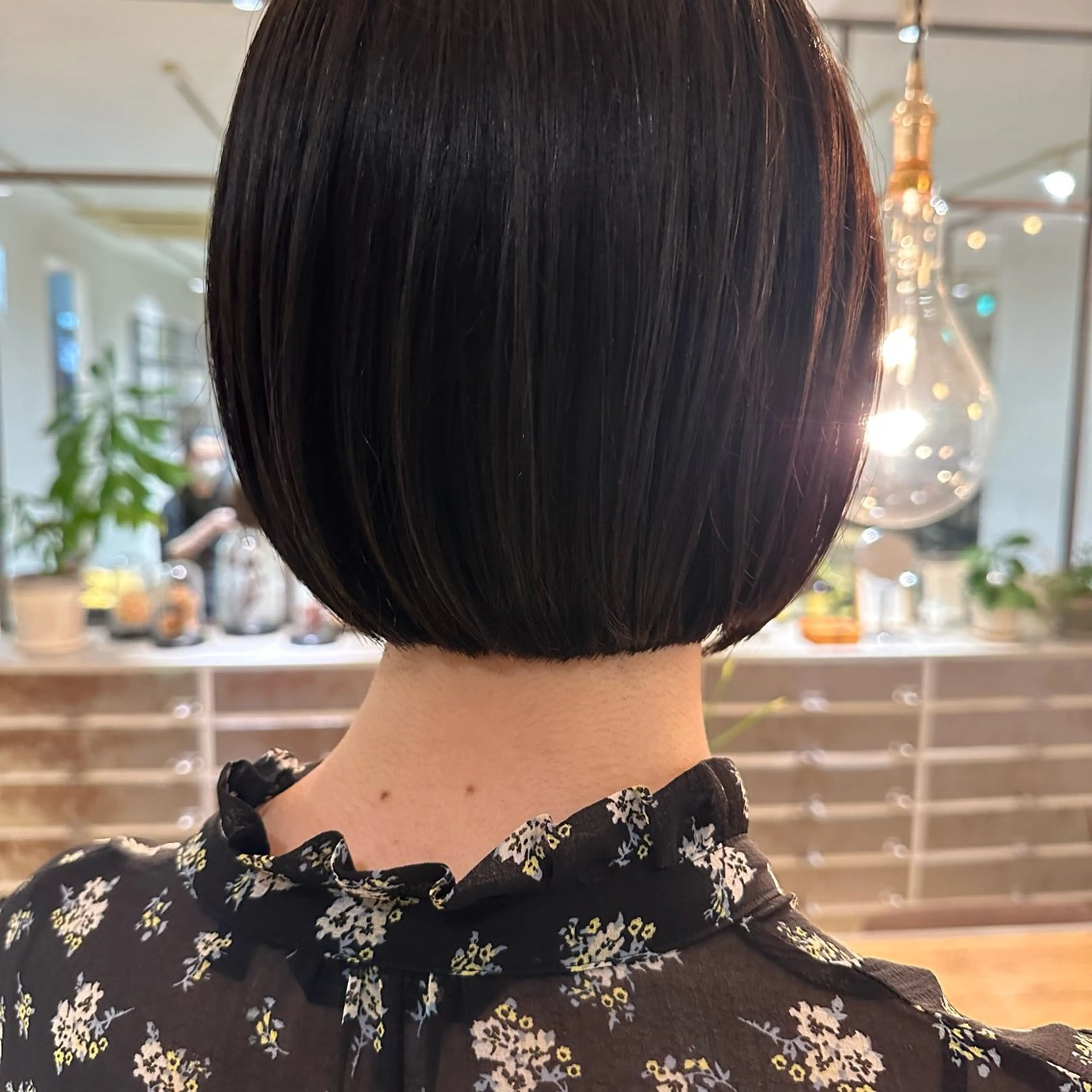 ショート ヘアアレンジ 切りっぱなしボブ ボブ 飯島 美海のヘアスタイル