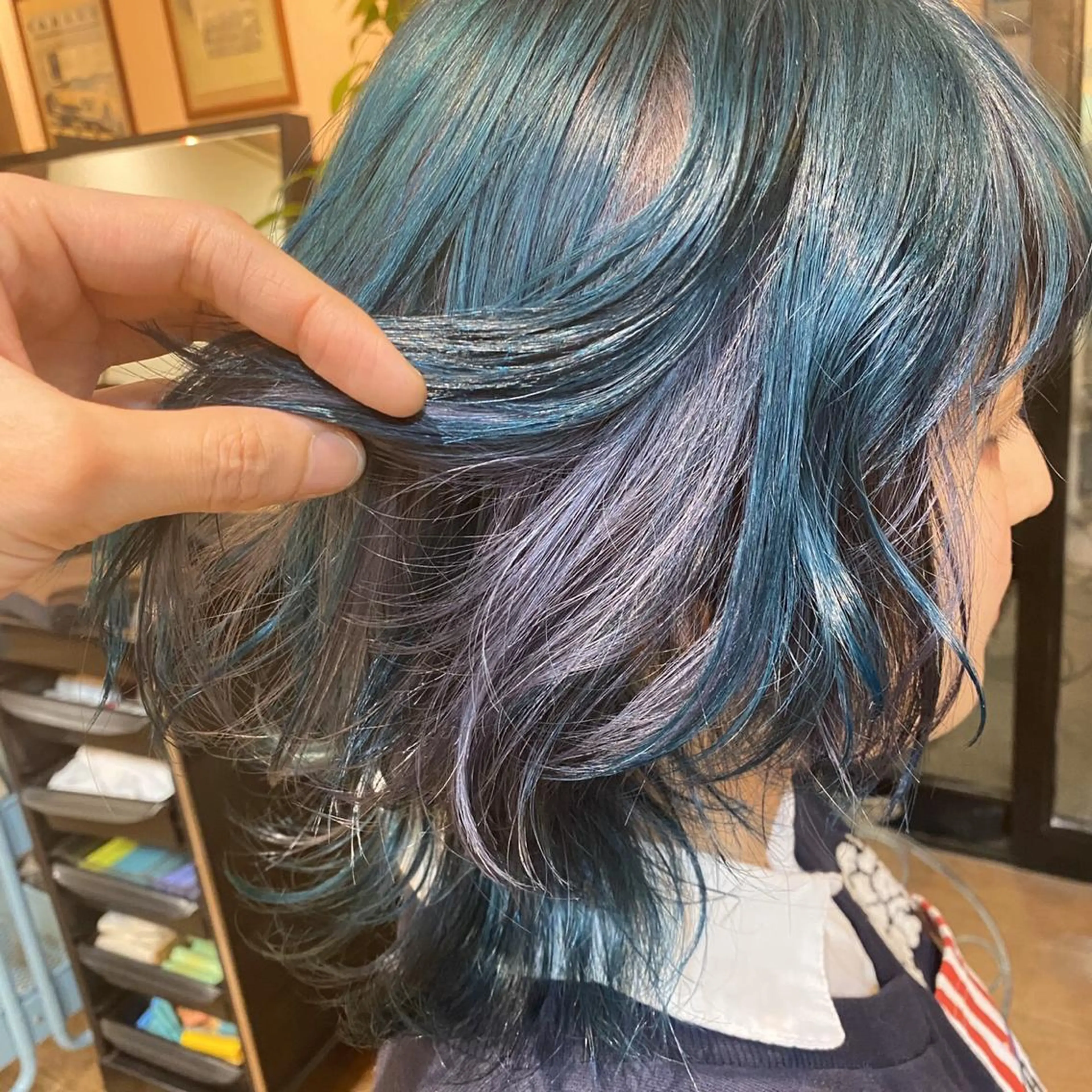 ミディアム カラー アッシュ バレイヤージュ ミストバング ベージュカラー ブリーチ カット ヘアカラー トリートメント 原宿サロン代表 デザインカラー伊藤卓のヘアスタイル