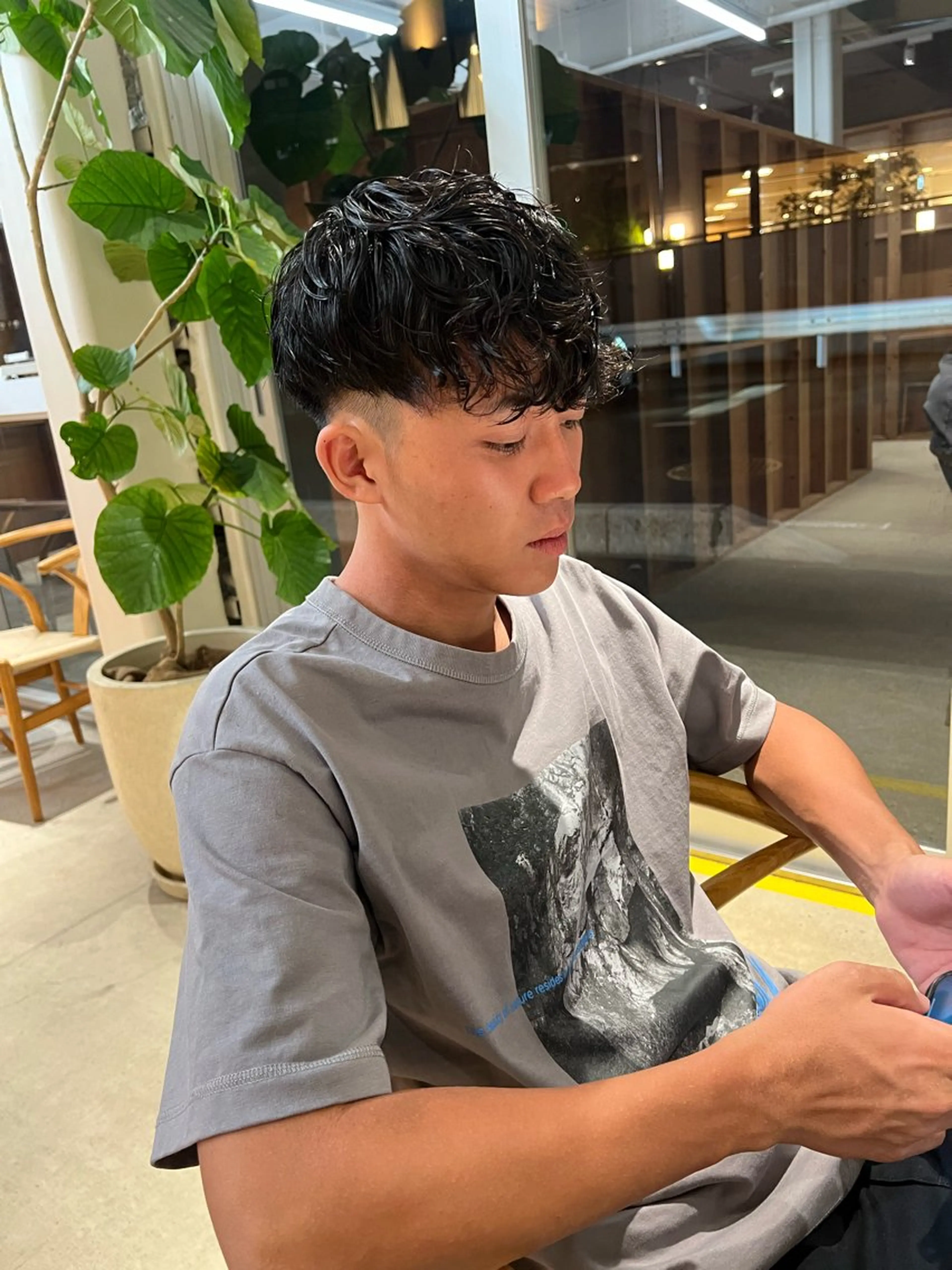 ショート パーマ 青木 芽生のヘアスタイル