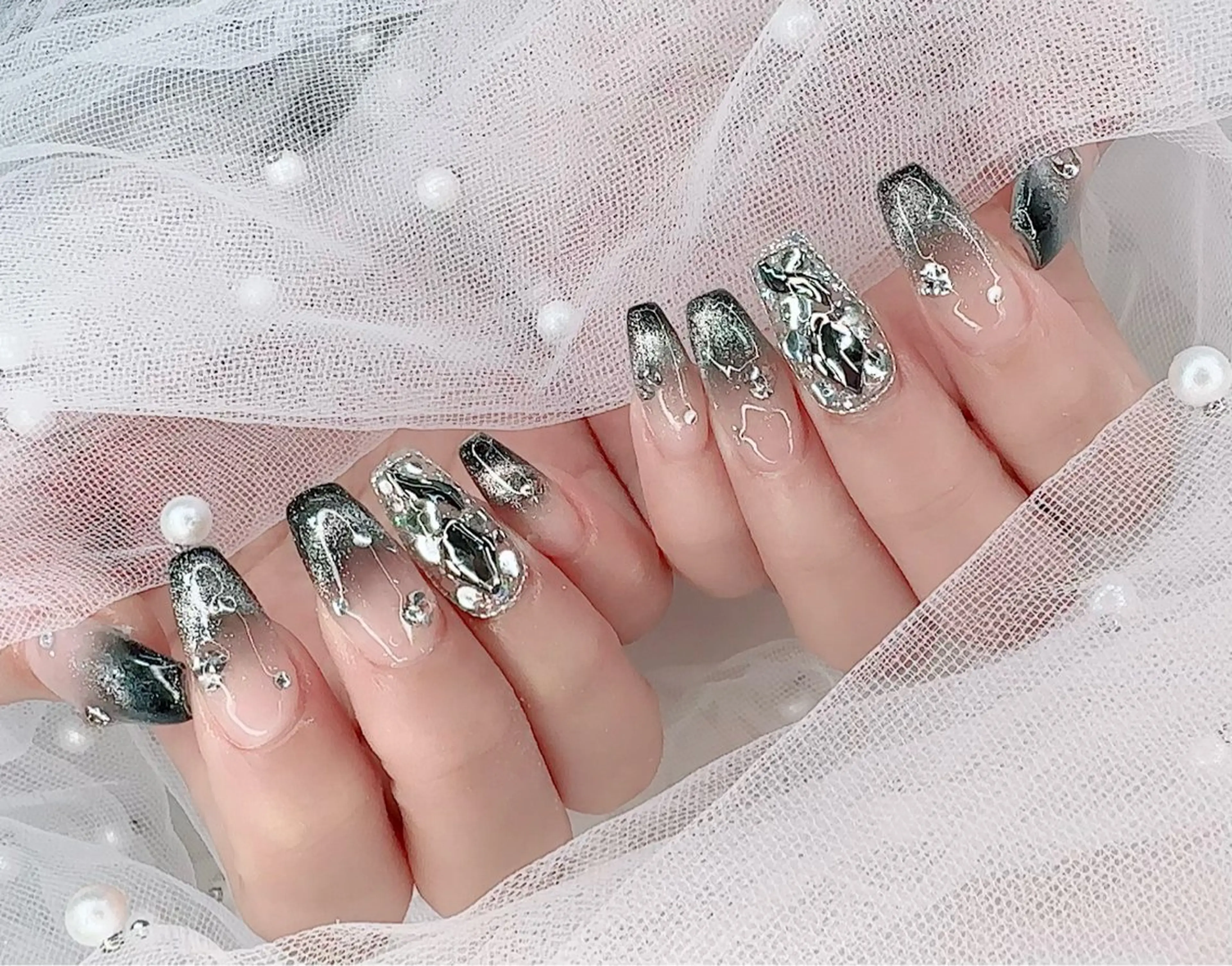ネイル R nailsalon所属・R salonのネイルデザイン
