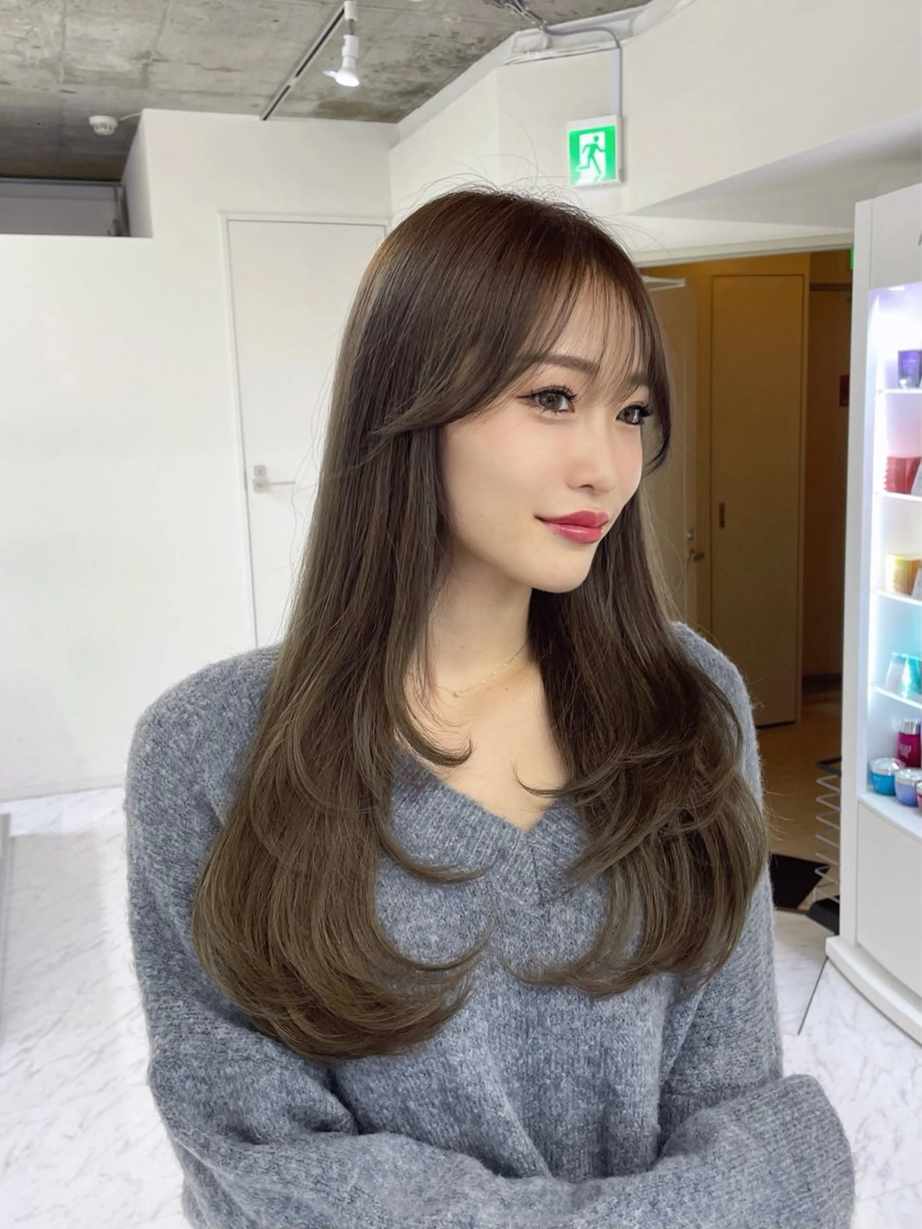 ロング レイヤーカット 🦋韓国hair🦋 エクステ店長sakiのヘアスタイル