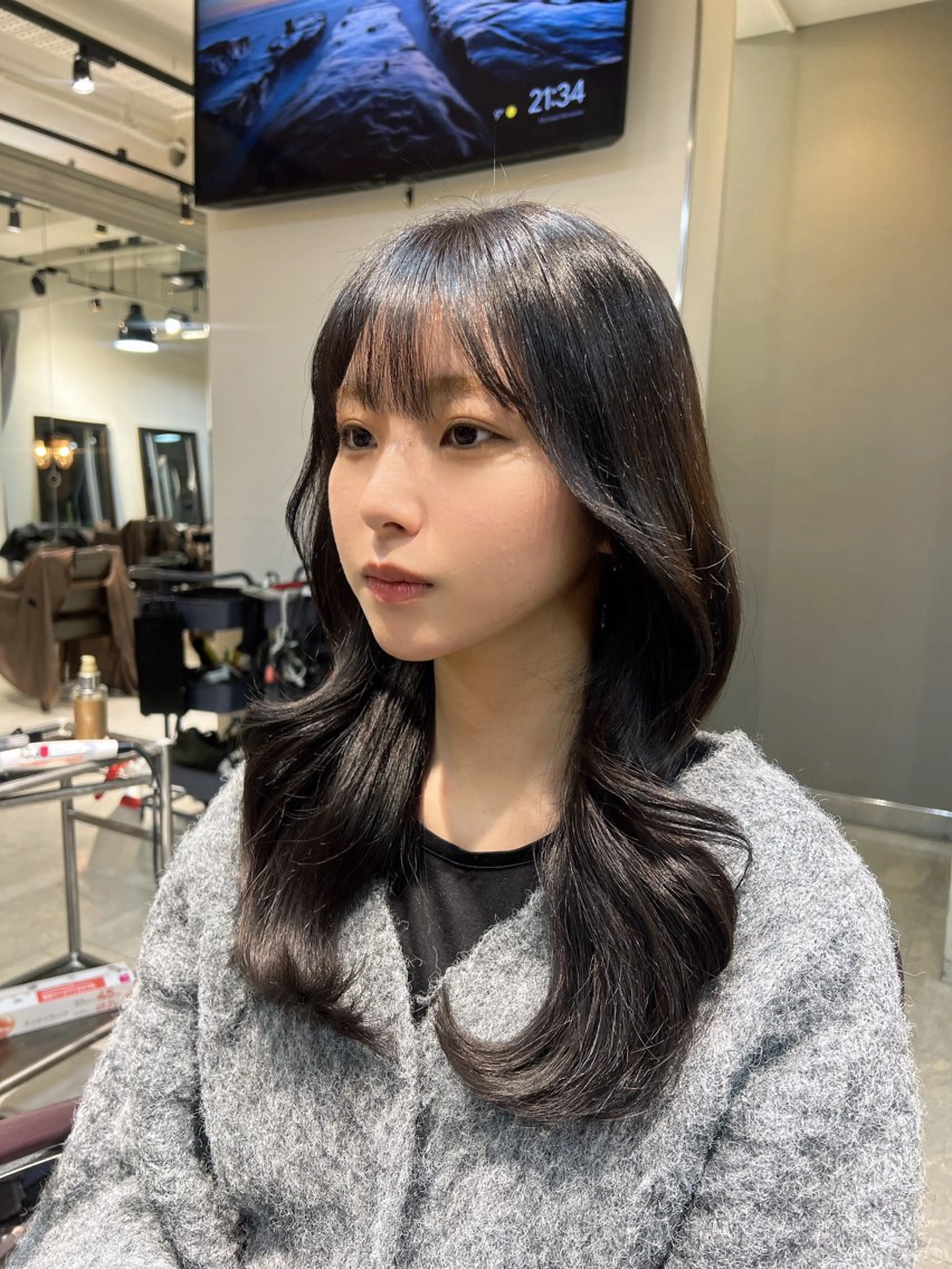 セミロング カラー ヘアアレンジ 🎀ハイトーン・艶 カラー HANA🎀のヘアスタイル