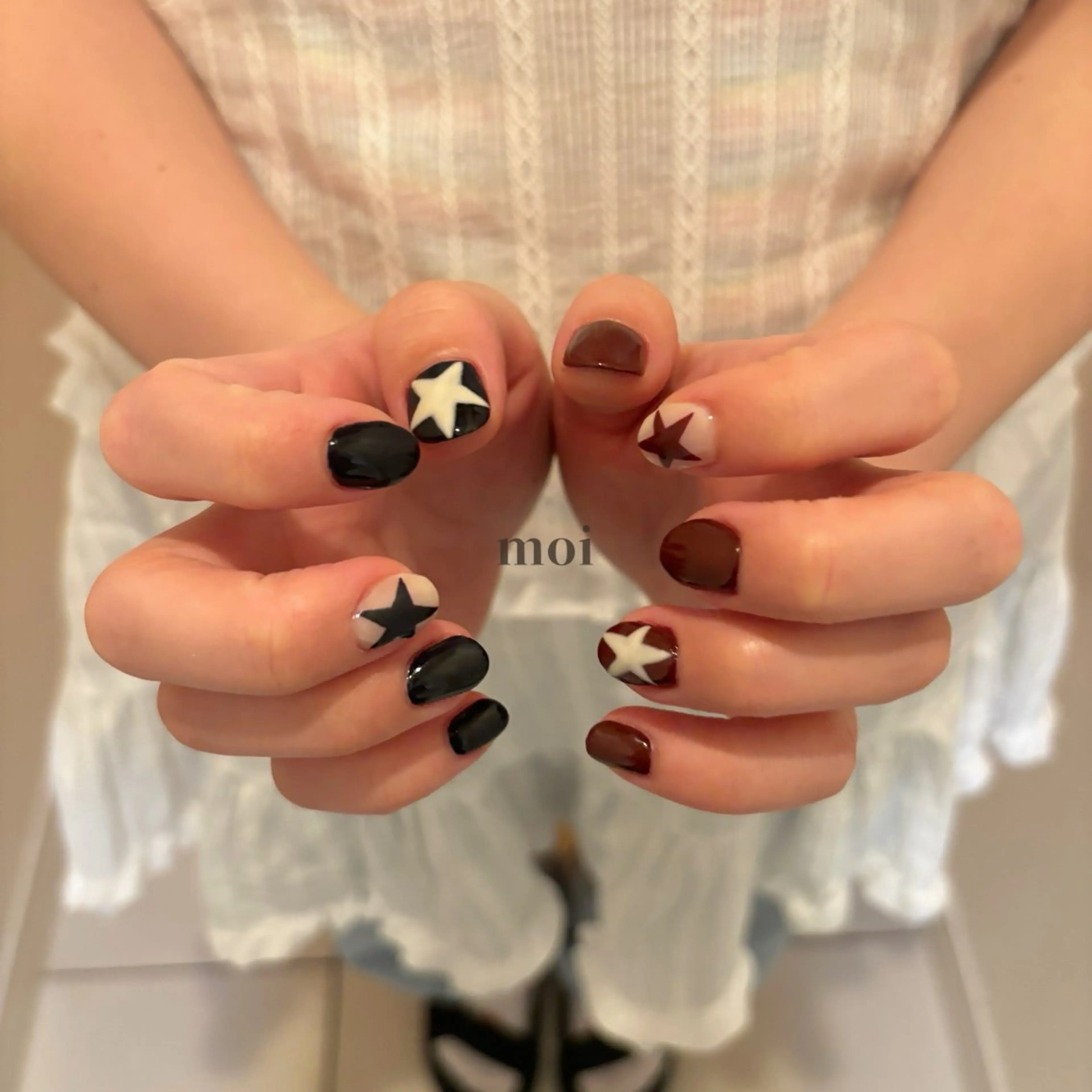 ネイル moi nail ˙⋆.˚のネイルデザイン