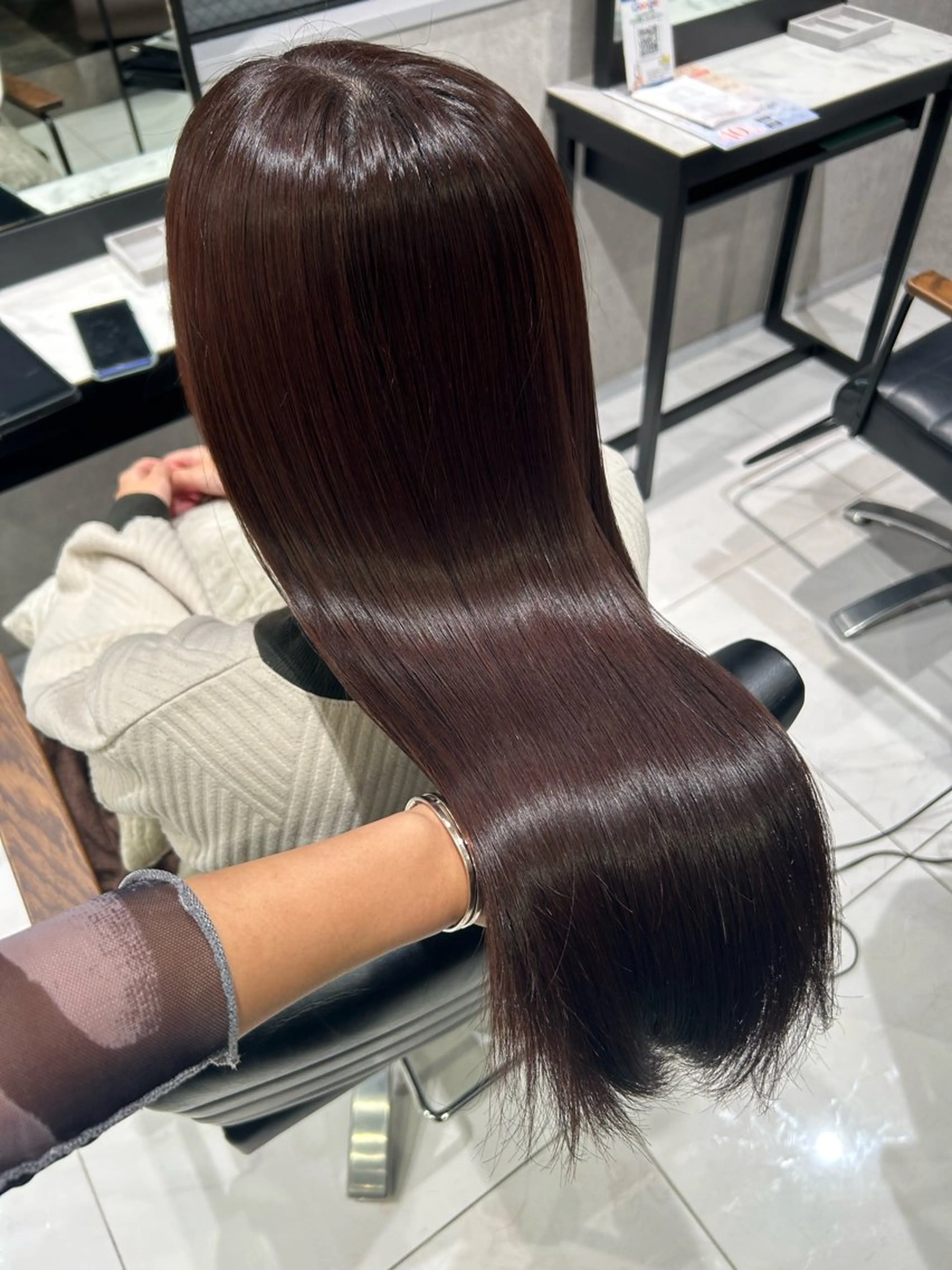 カラー レッドカラー ヘアカラー トリートメント 透明感カラー🩵 束感まつげ🪼海月のマツエク・マツパデザイン