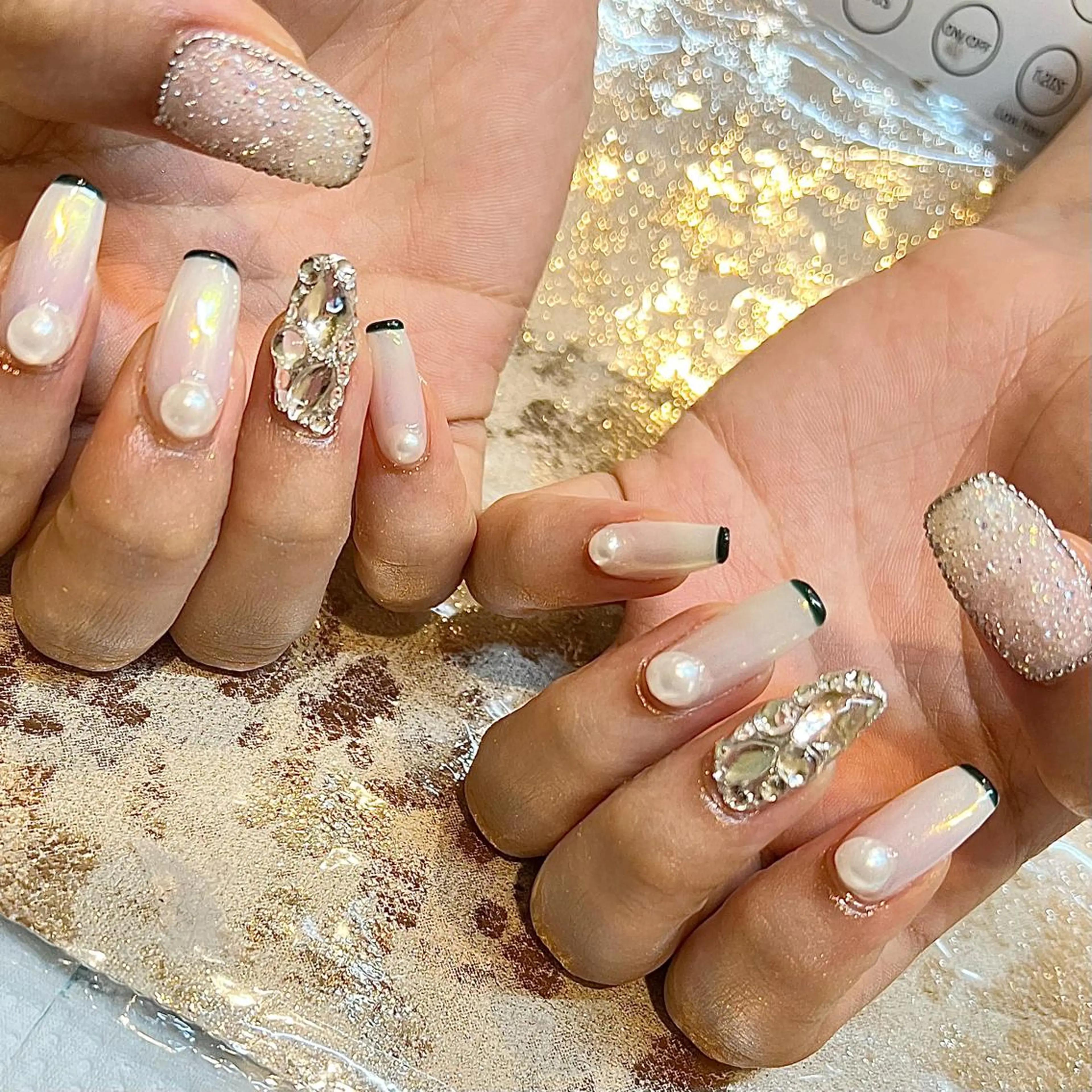ロング ネイル オーロラネイル ハンドネイル H🌺 NAILのネイルデザイン