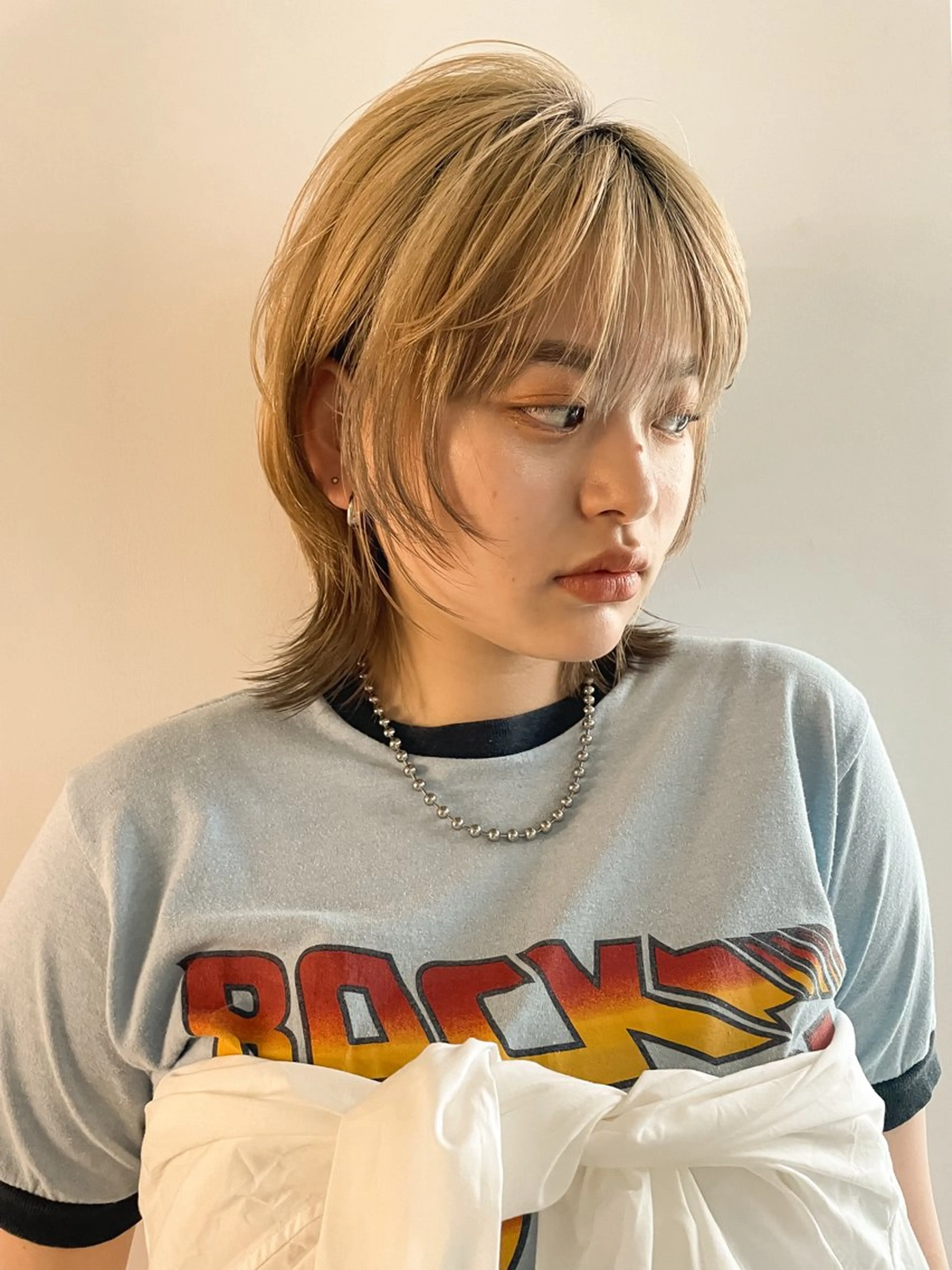 ミディアム カラー 梅田のブリーチ特化 美容師KAI🥰のヘアスタイル