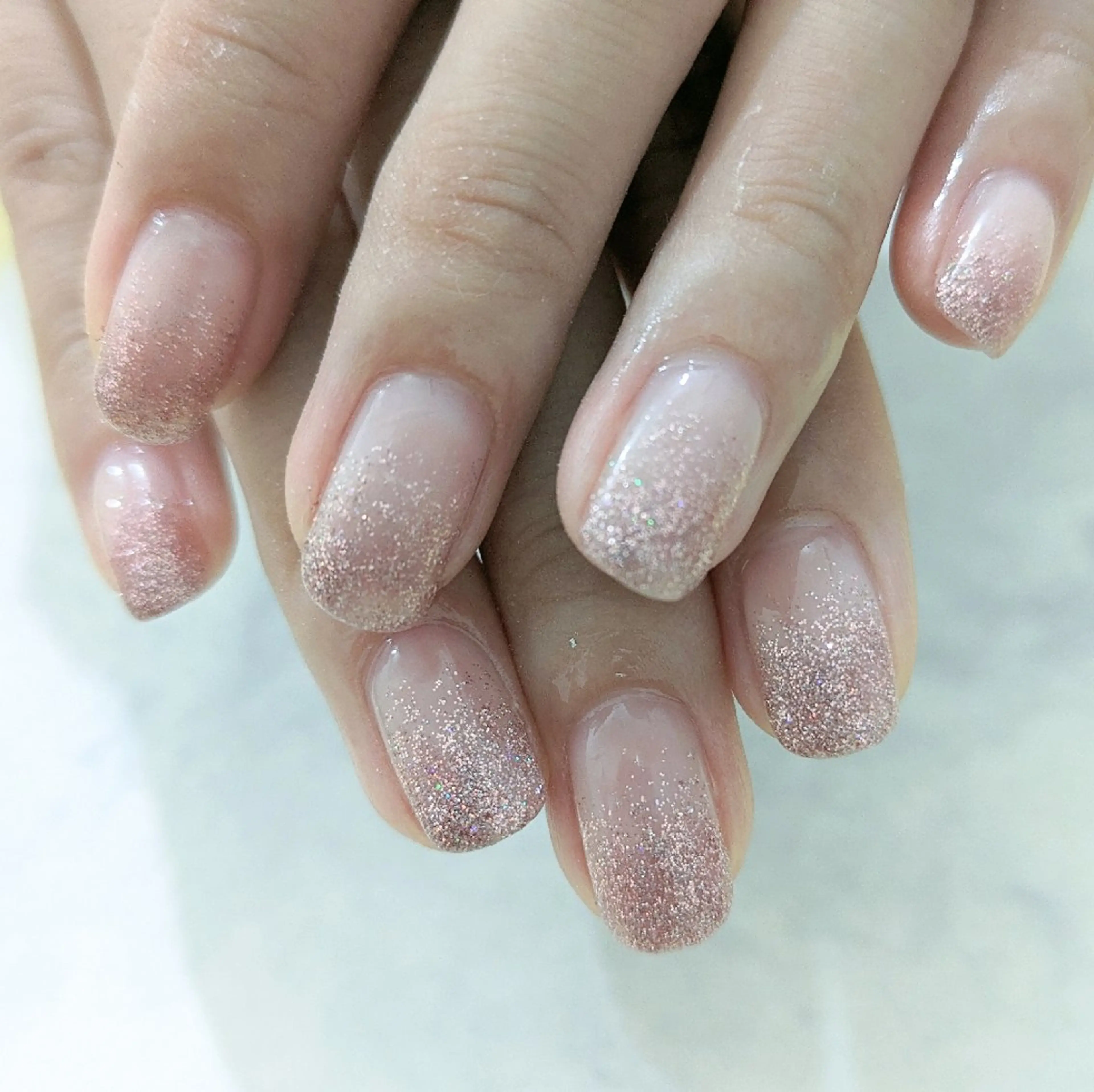 ネイル ラメ(グリッター) ラメグラデーション ハンドネイル Gerbera Nailistのネイルデザイン