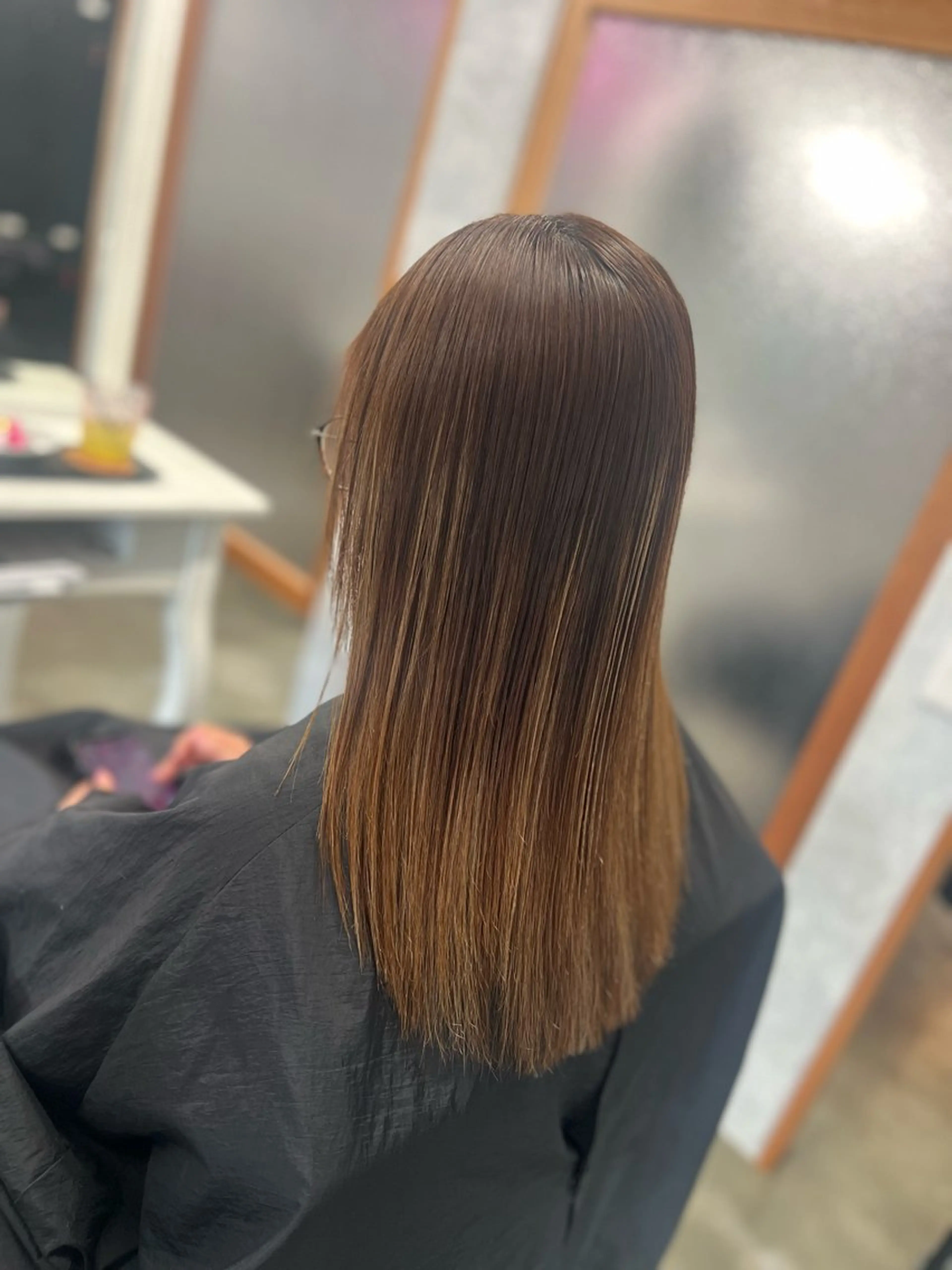 セミロング ハイライト トリートメント 酸性ストレート 縮毛矯正 Style Tのヘアスタイル