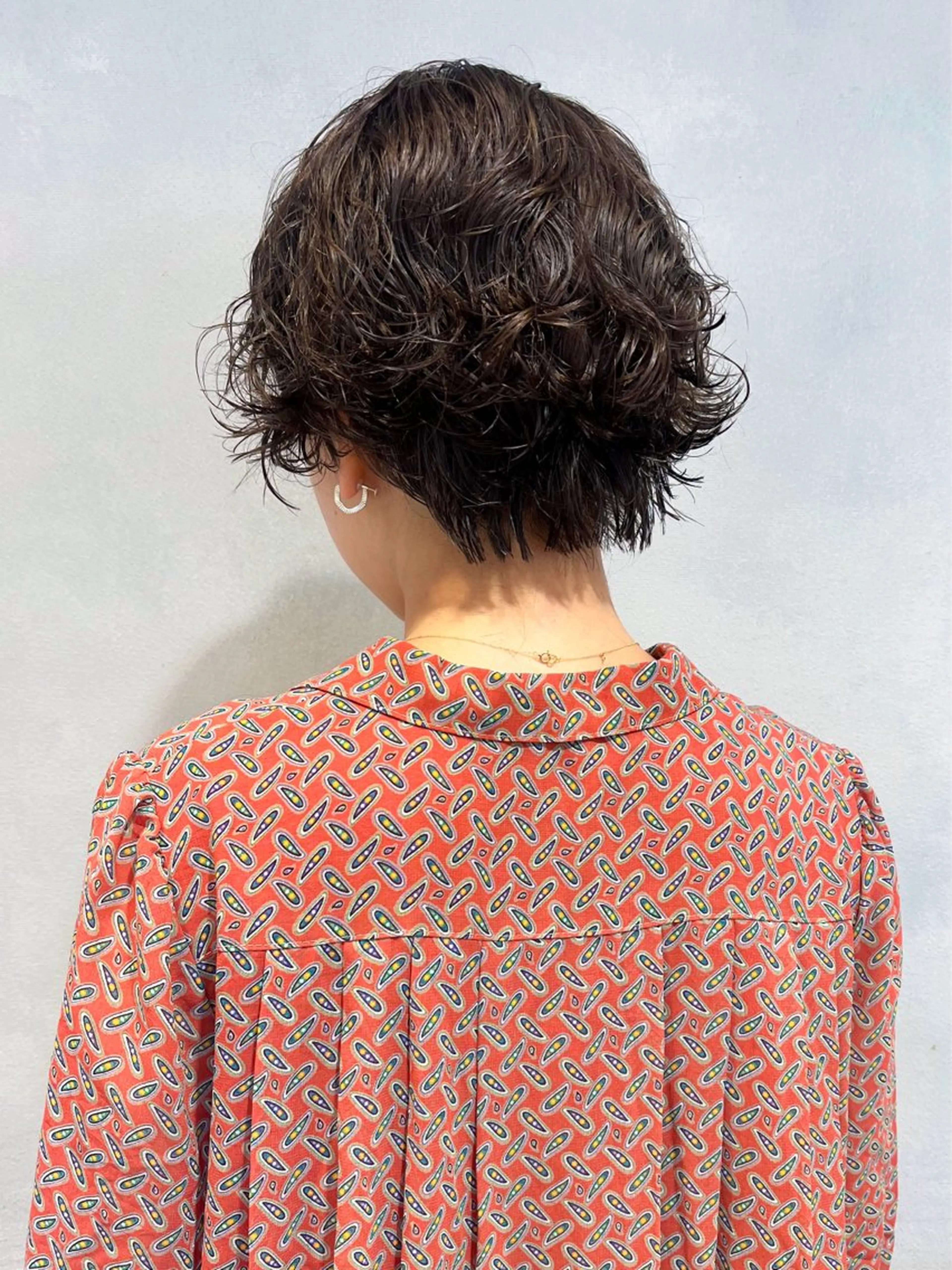 ショート カラー パーマ カット パーマ 切りっぱなしボブ ×暖色🌷江梨🍎のヘアスタイル