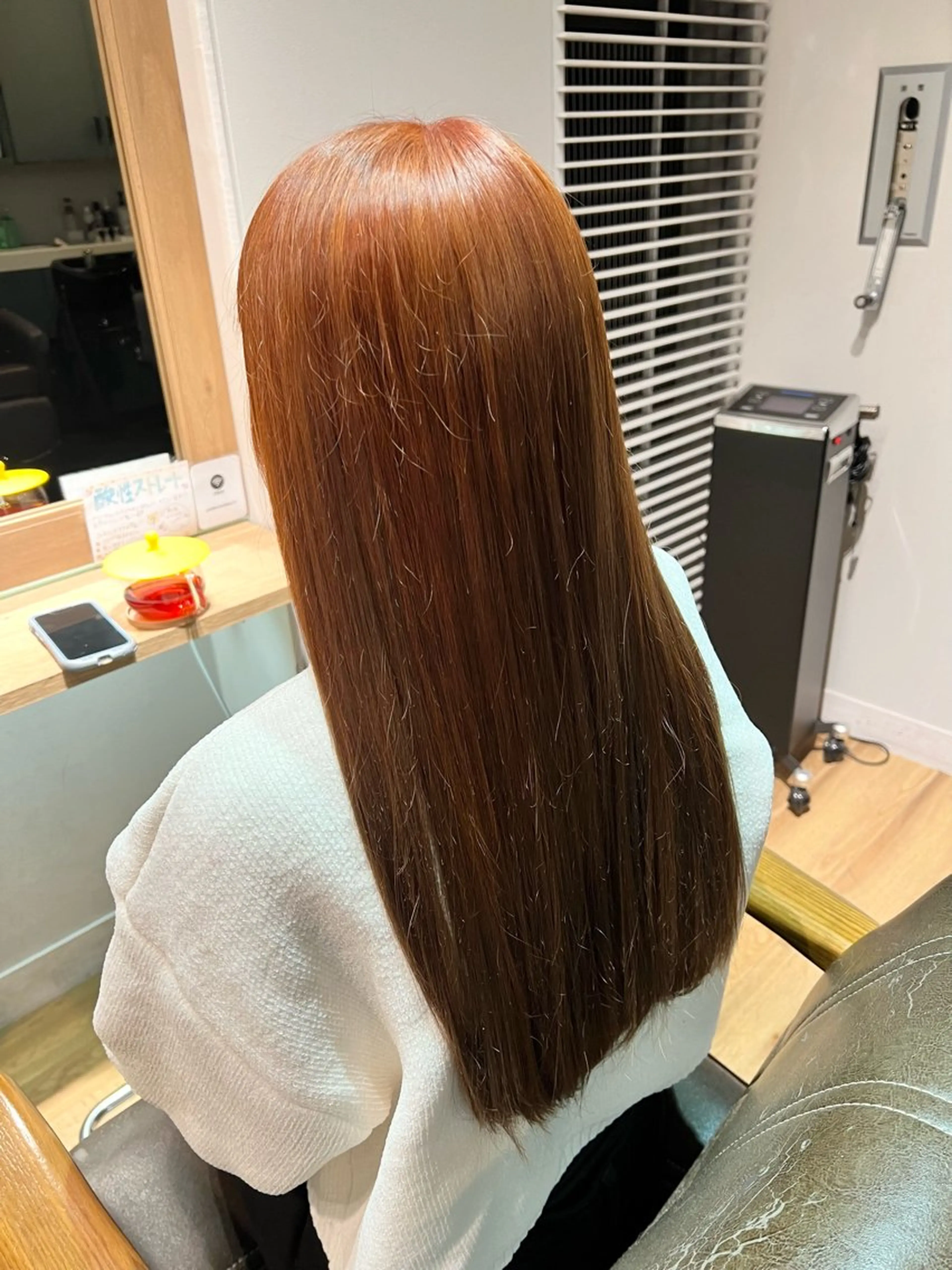 ロング カラー ベージュカラー オレンジ オレンジベージュ ヘアカラー トリートメント ツキダテ ユイのヘアスタイル