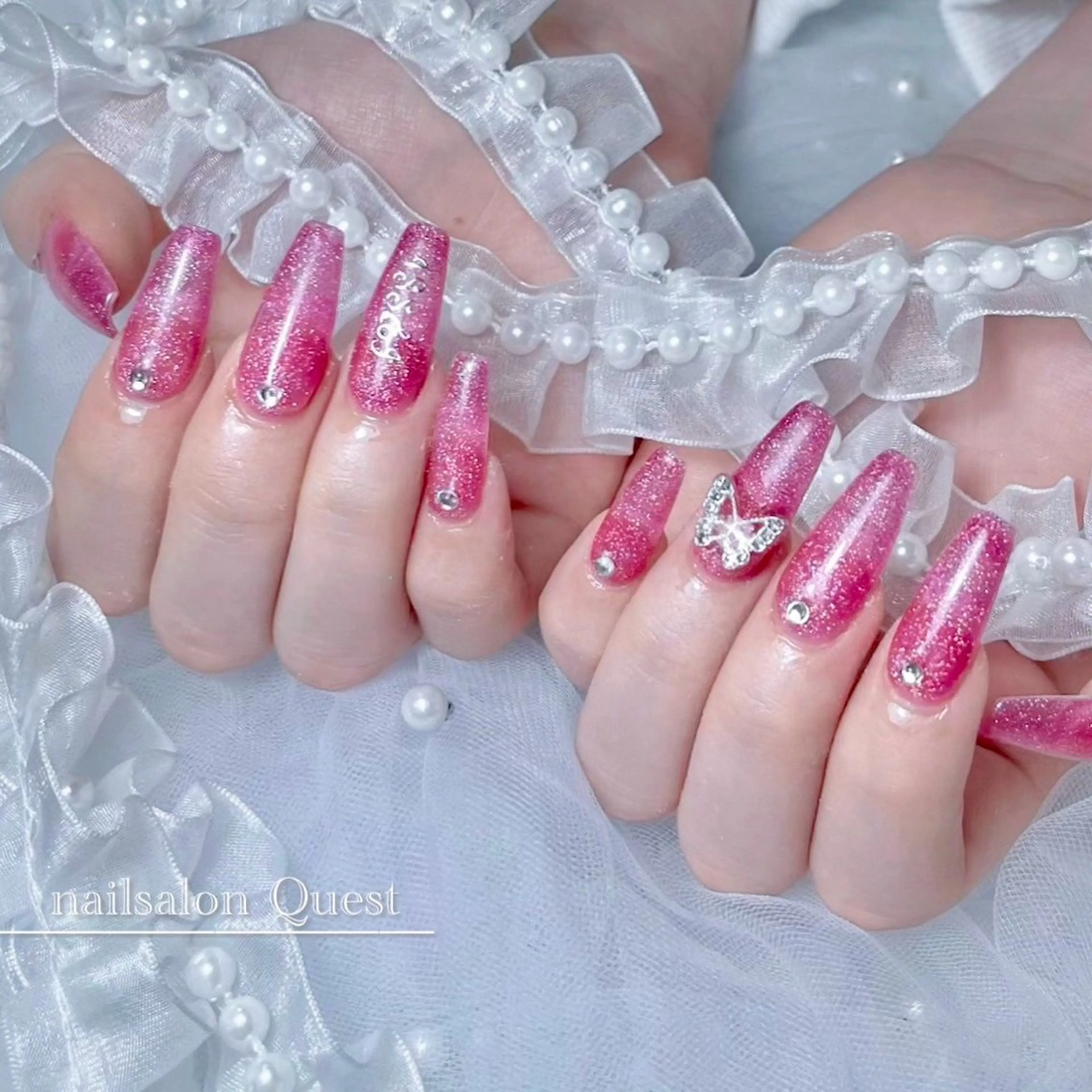 ネイル 長さ出し キラキラネイル ラメ(グリッター) ピンク ハンドネイル nailsalon Questのネイルデザイン