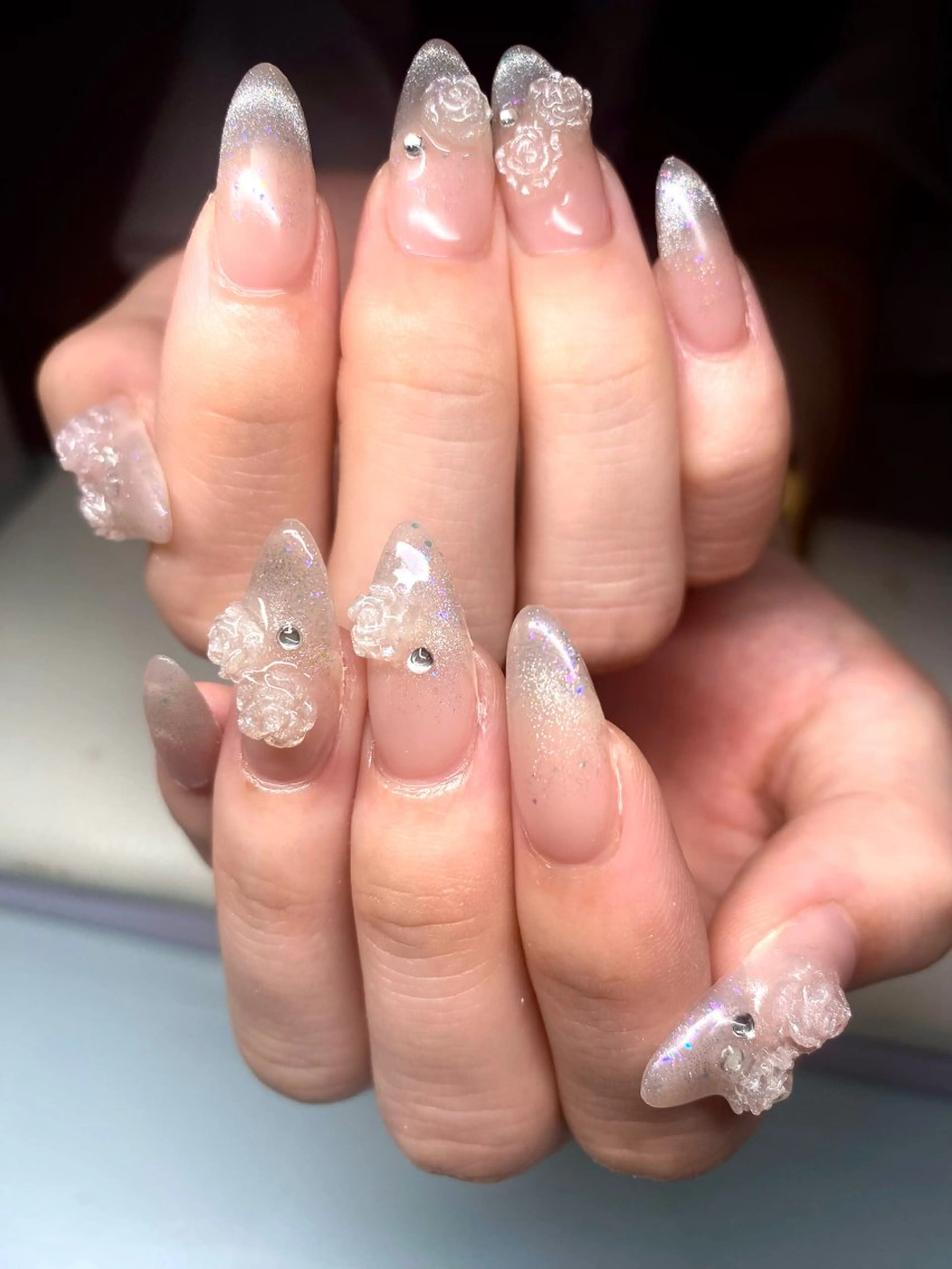 ネイル マグネットネイル ネイルチップ ハンドネイル ハンドケア Hi Beauty 渋谷(ネイル、ハイパーナイフ6、脂肪れいきゃく、マッサージ&エステサロン)所属・Hi beauty 渋谷のネイルデザイン