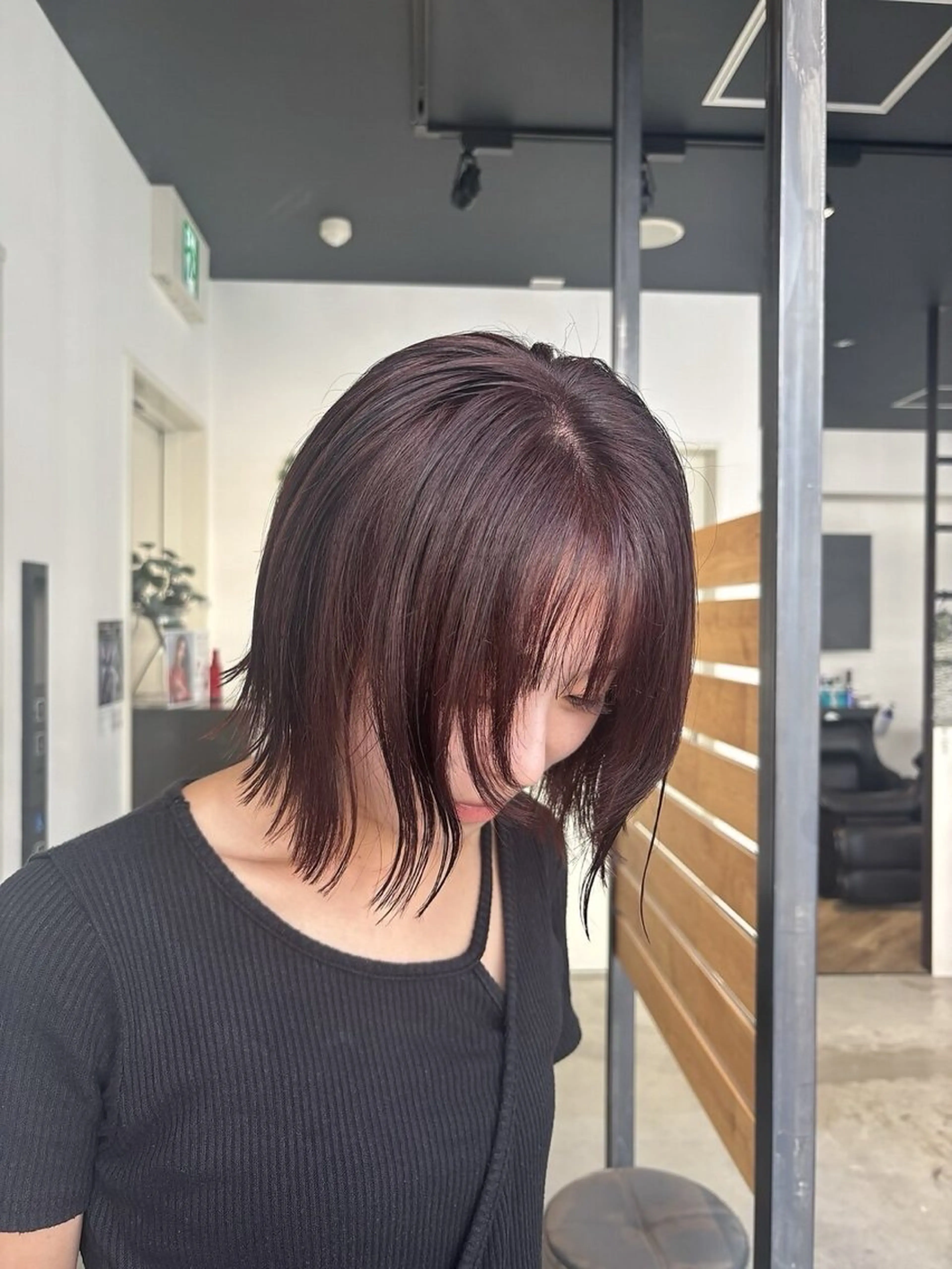 ミディアム ボブ 顔周りカット 髪質改善 レイヤーカット 小顔カット カット ヘアカラー RISE HAIR BRAND SWELL所属・RISE SWELL momoneのヘアスタイル