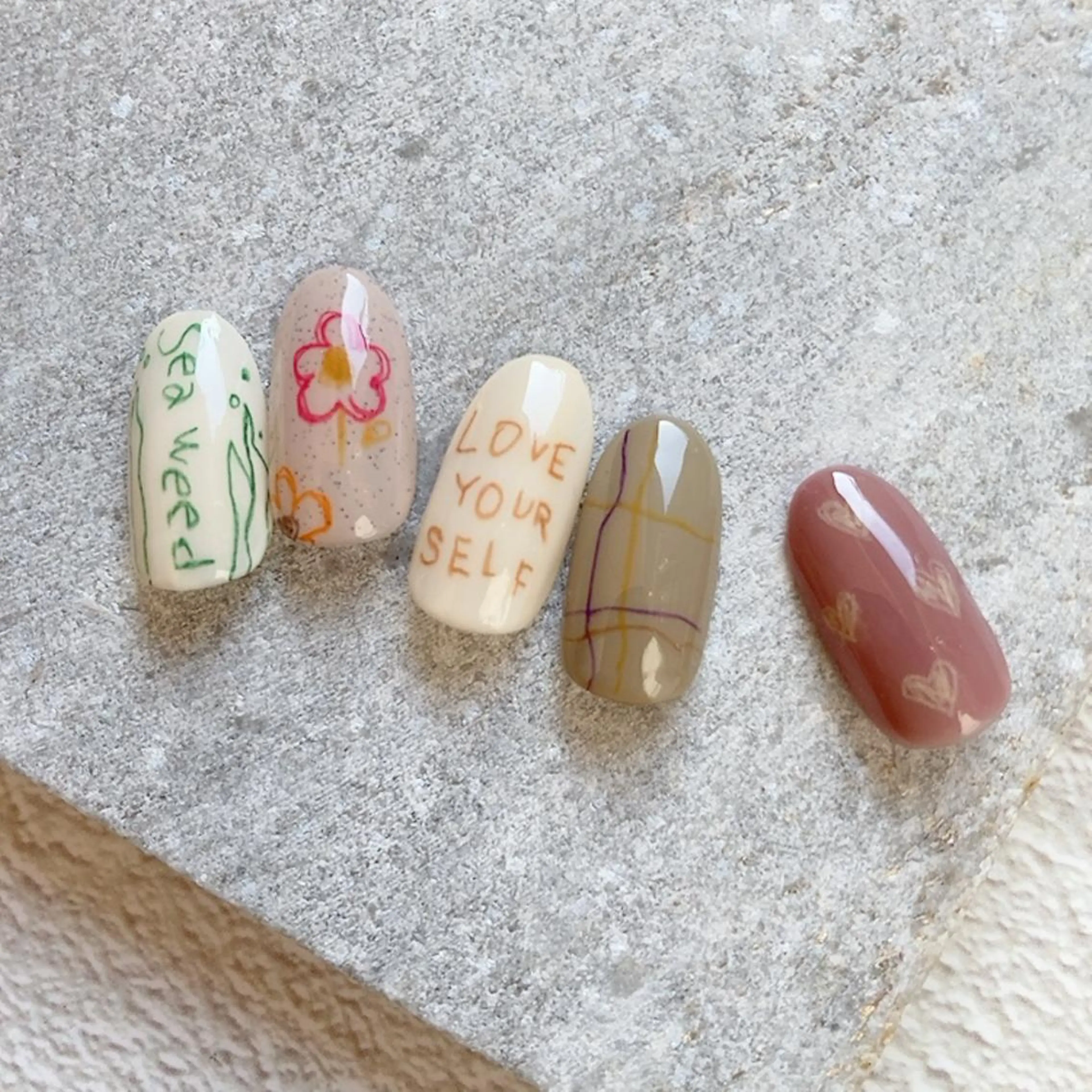 ネイル ハンドネイル seaweed nailのネイルデザイン