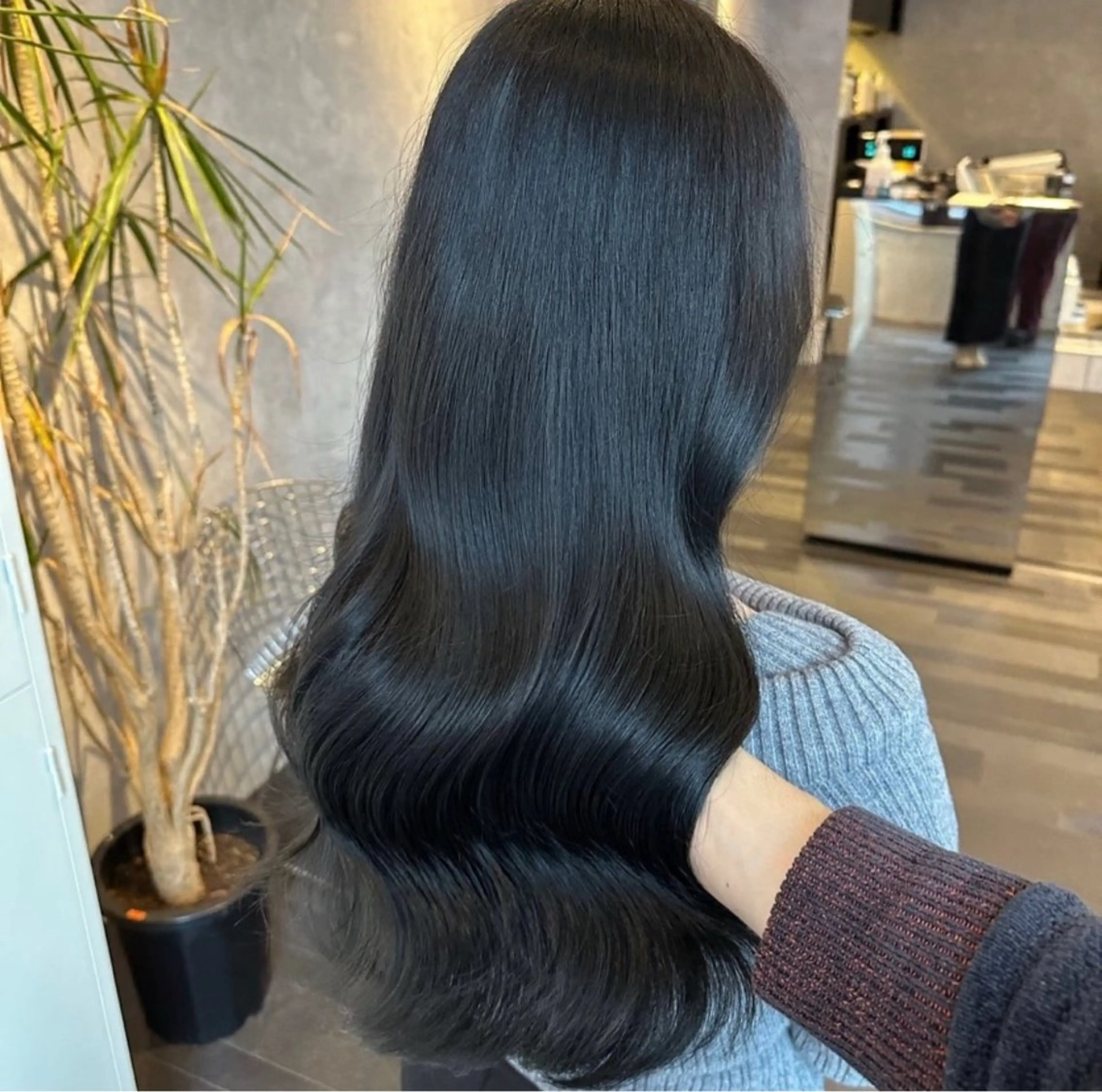 カラー ブリーチ ブリーチなしカラー トメちゃん 💜🇭🇰のヘアスタイル