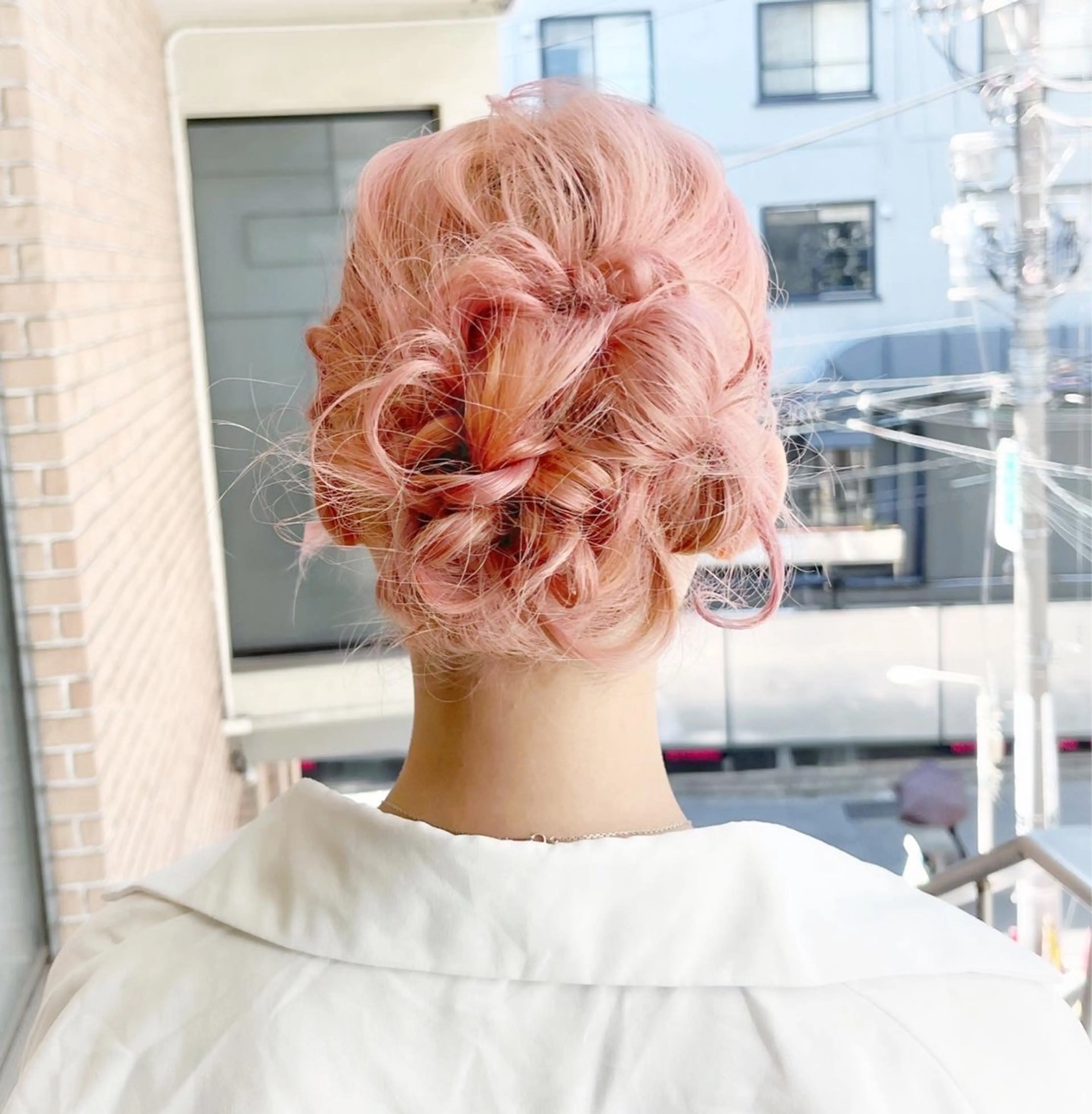 セミロング カラー ヘアアレンジ ヘアカラー ピンクカラー🩷 ヘアセットＮＯ.1のヘアスタイル