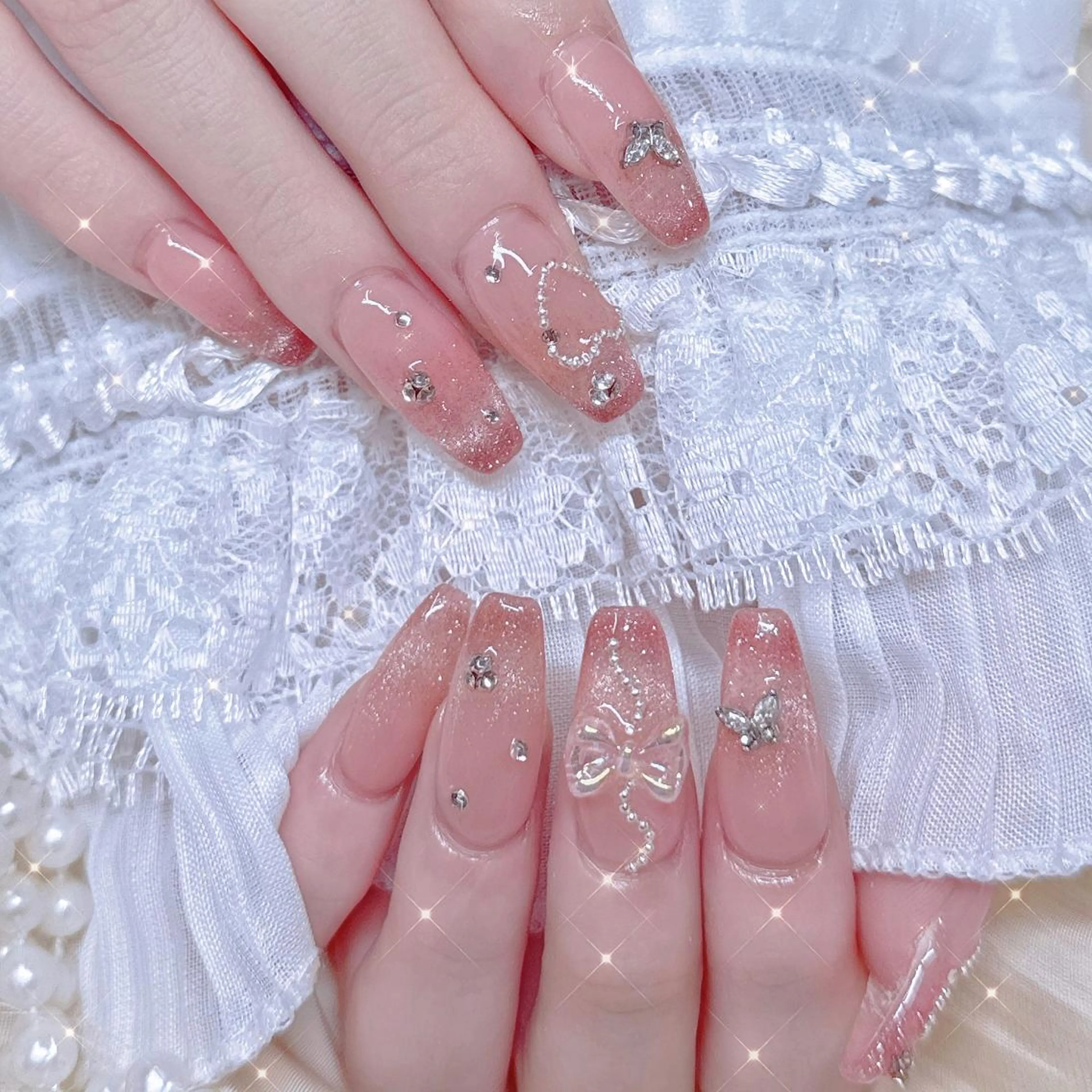 ネイル Mina🧸 韓国風ネイル🎀のネイルデザイン