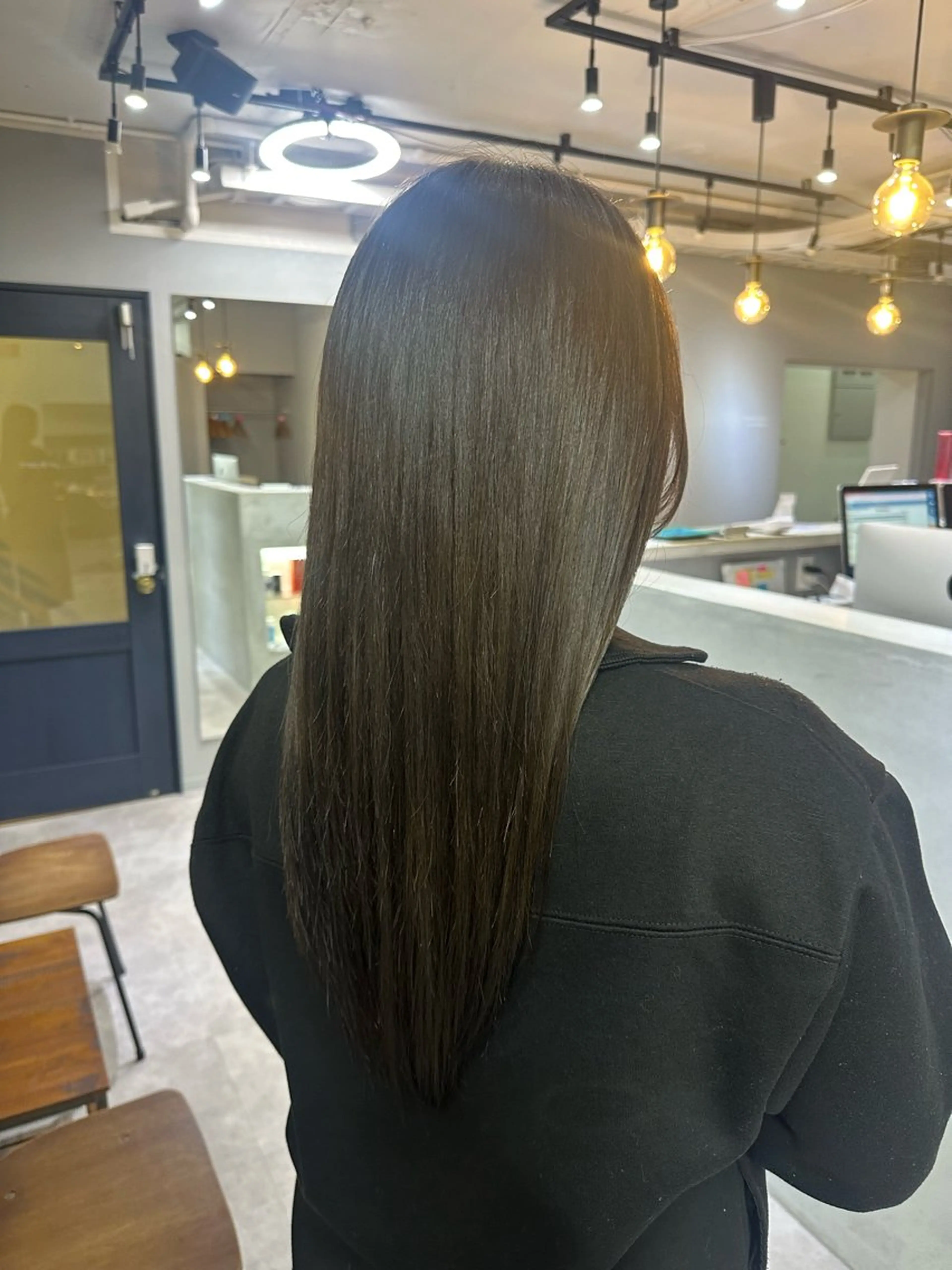 ロング カラー アッシュ オレンジ トリートメント CheRiR所属・アッシュカラーやアレ ンジ得意🌿RIKOのヘアスタイル