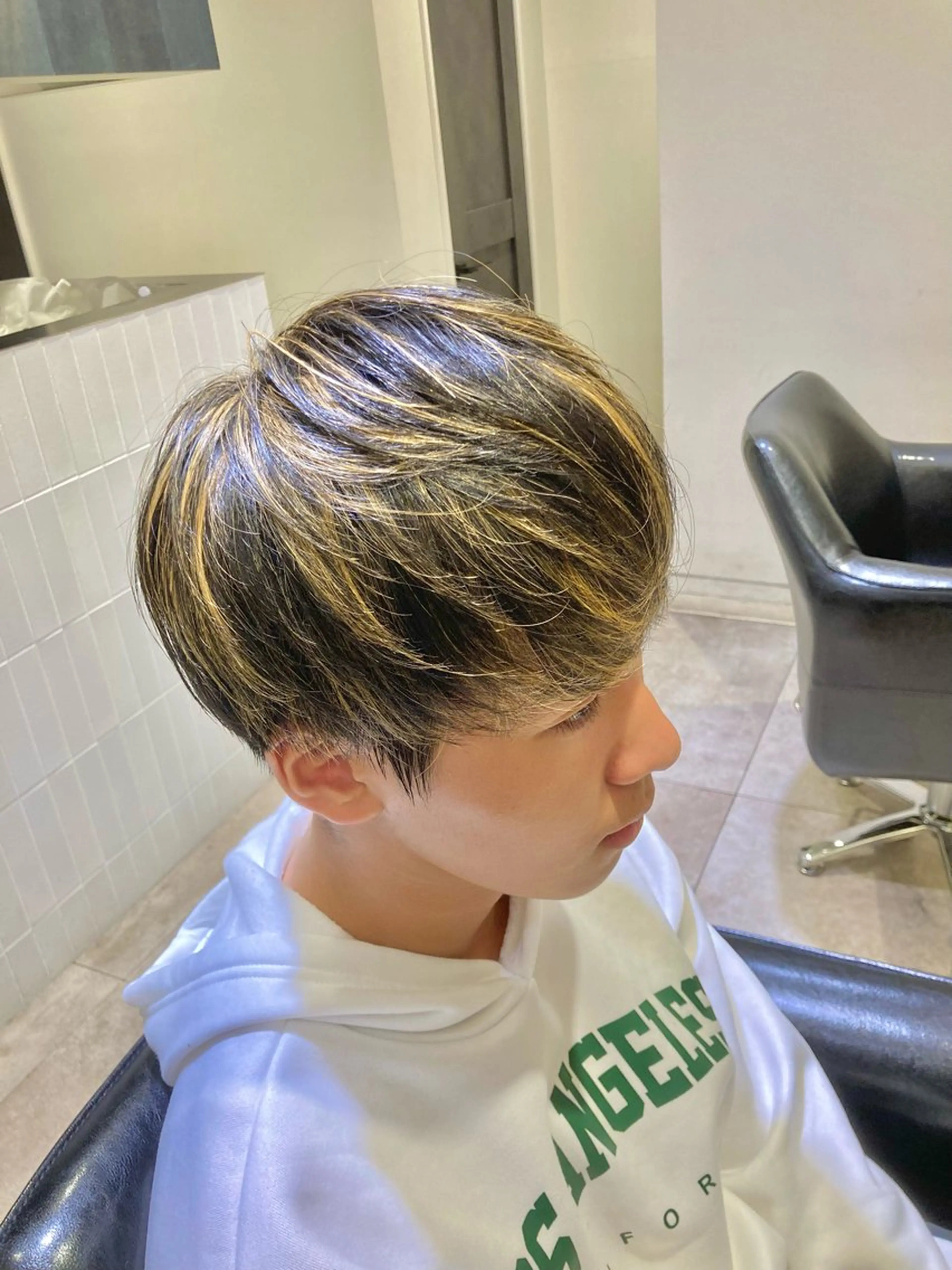 🔥🔴メンズ限定価格🔴🔥【メッシュキャップで作る】〜メンズカット✖️抜きっぱなし3Dハイライトの写真