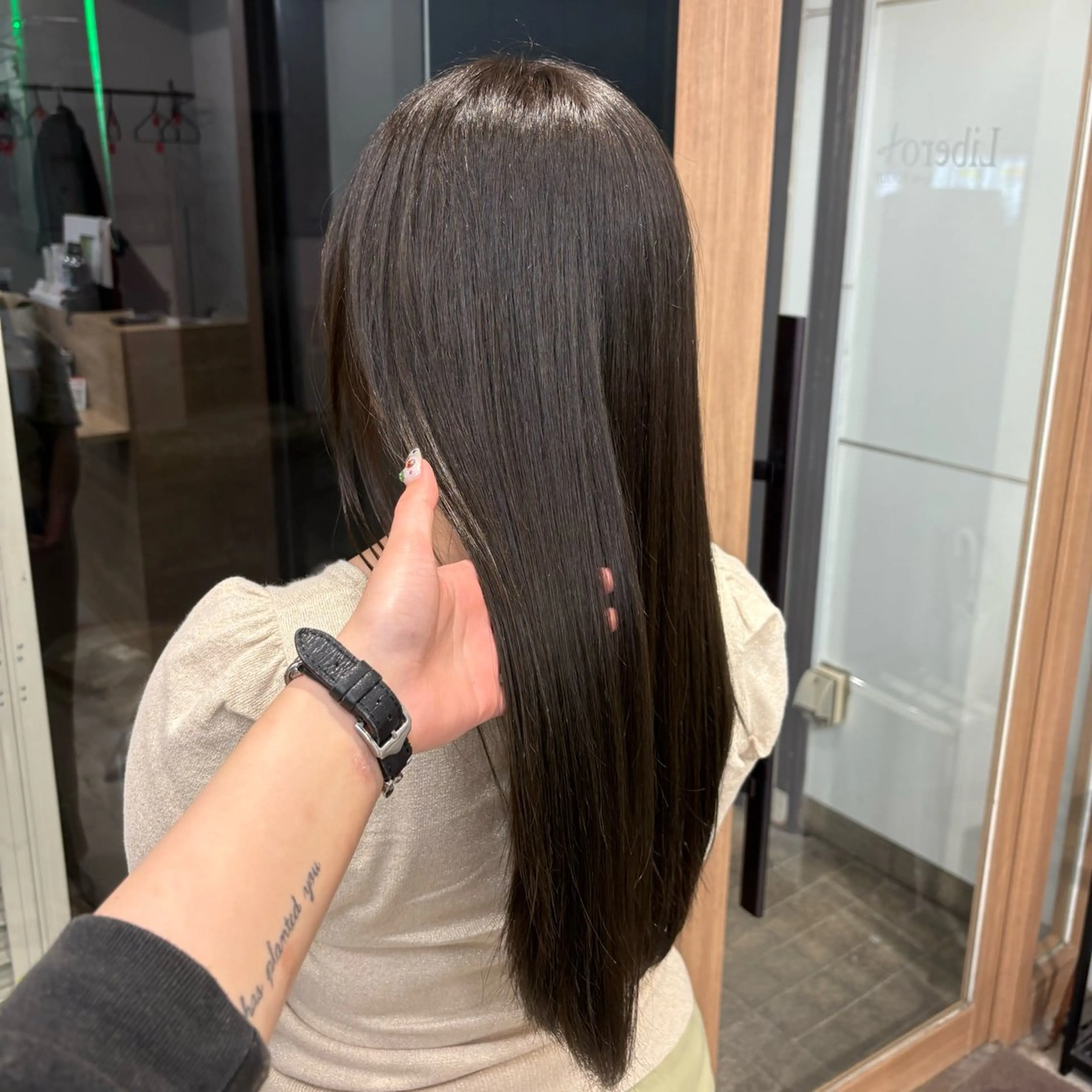 セミロング ヘアカラー Libero 柏 RIO🖤⋆͛*͛のヘアスタイル