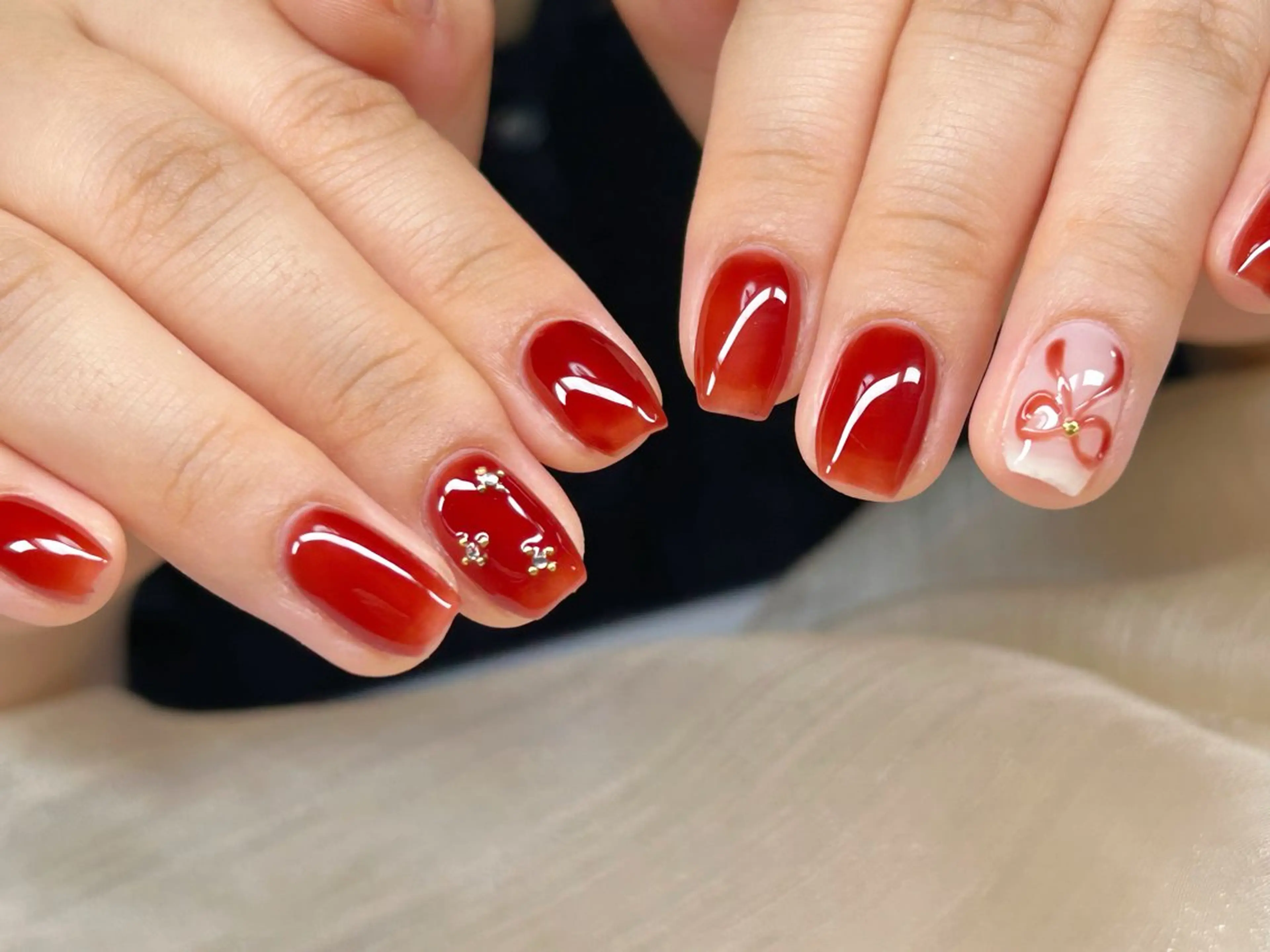 ネイル アートネイル チークネイル 成人式 入学式 長さ出し ハンドネイル Lino Nailのネイルデザイン
