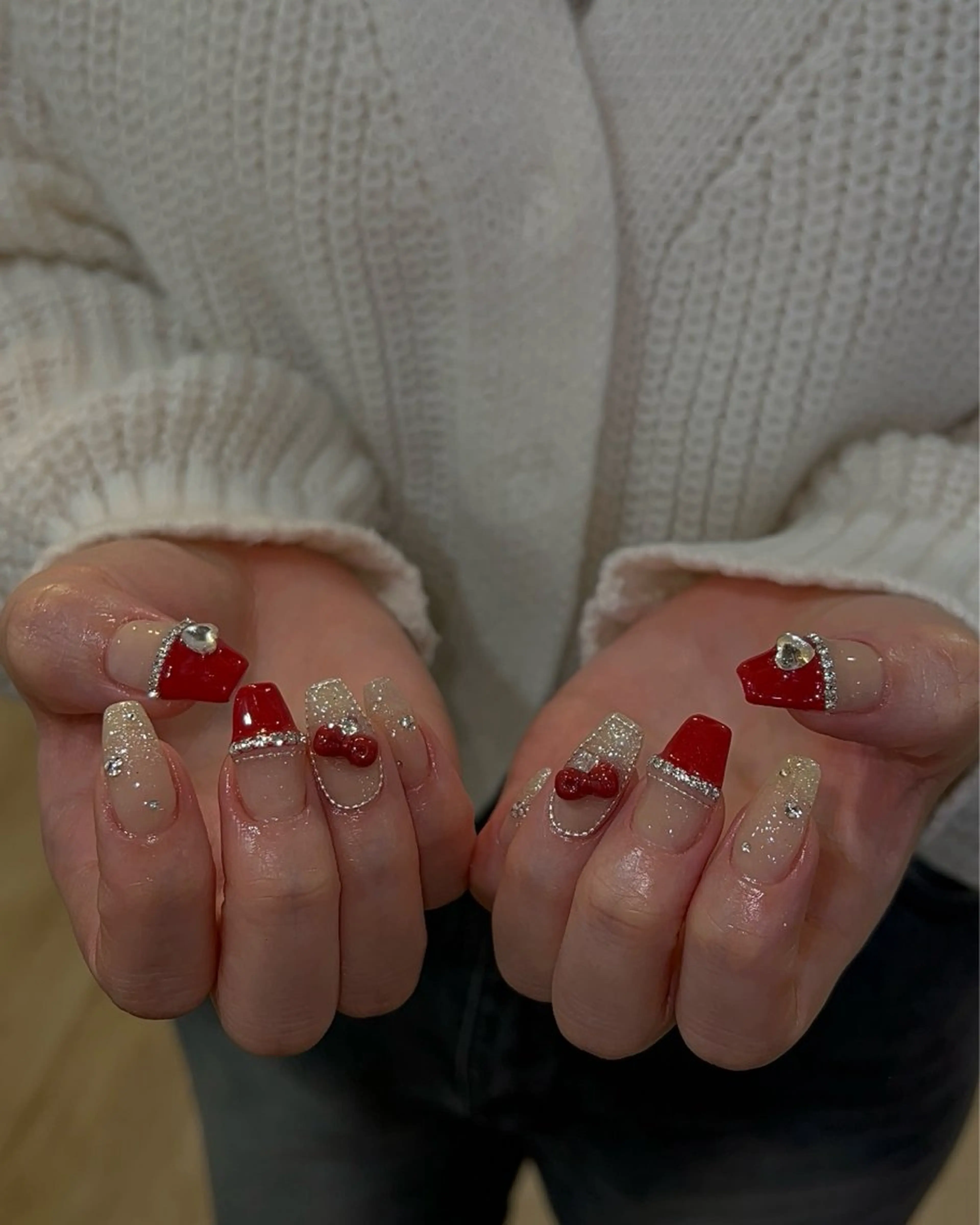 ネイル ハンドネイル フットネイル ハンドケア Nes.Nail所属・Miyagi Asamiのネイルデザイン