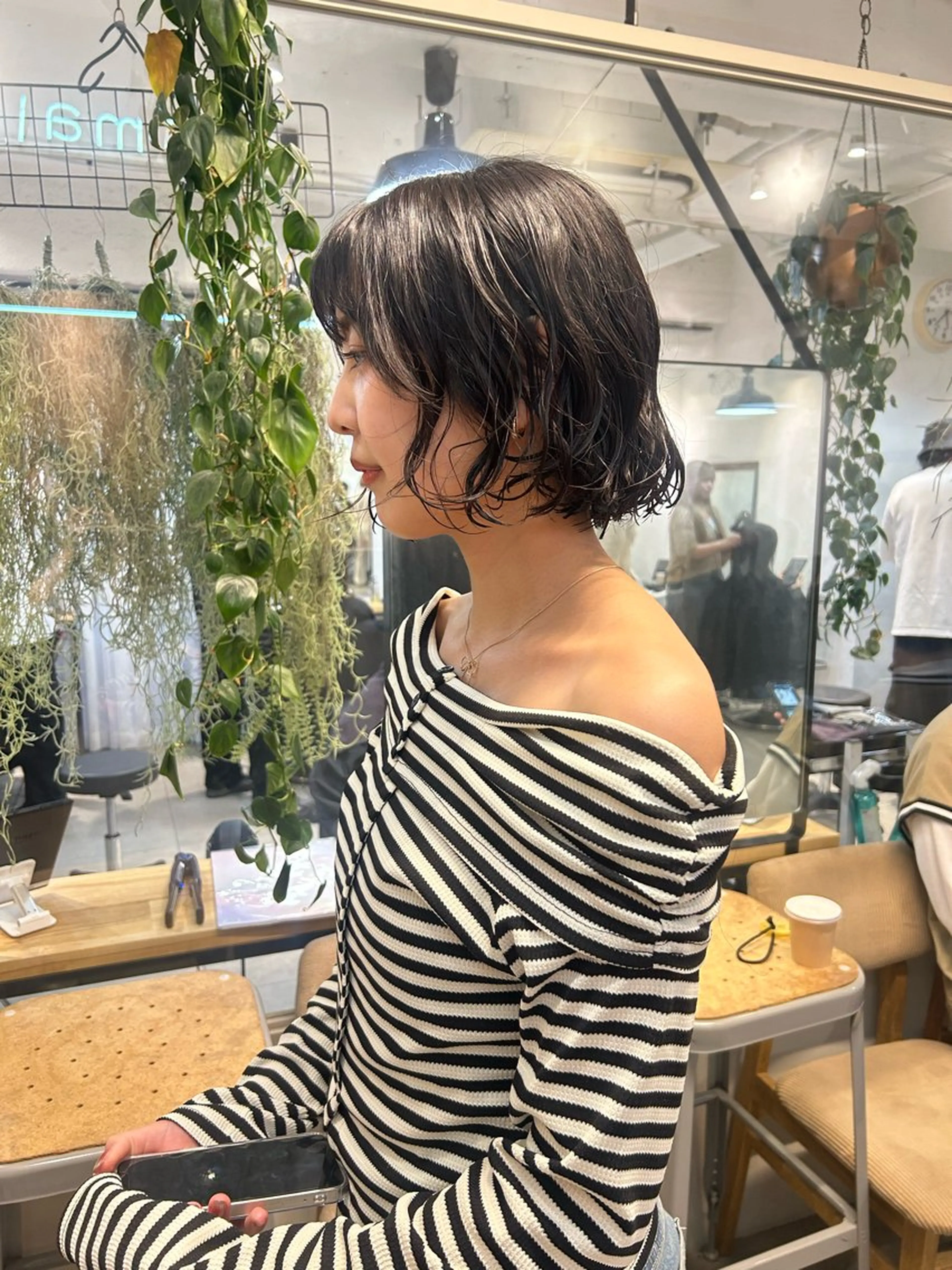 ショート パーマ カット パーマ Lomalia Moemiのヘアスタイル