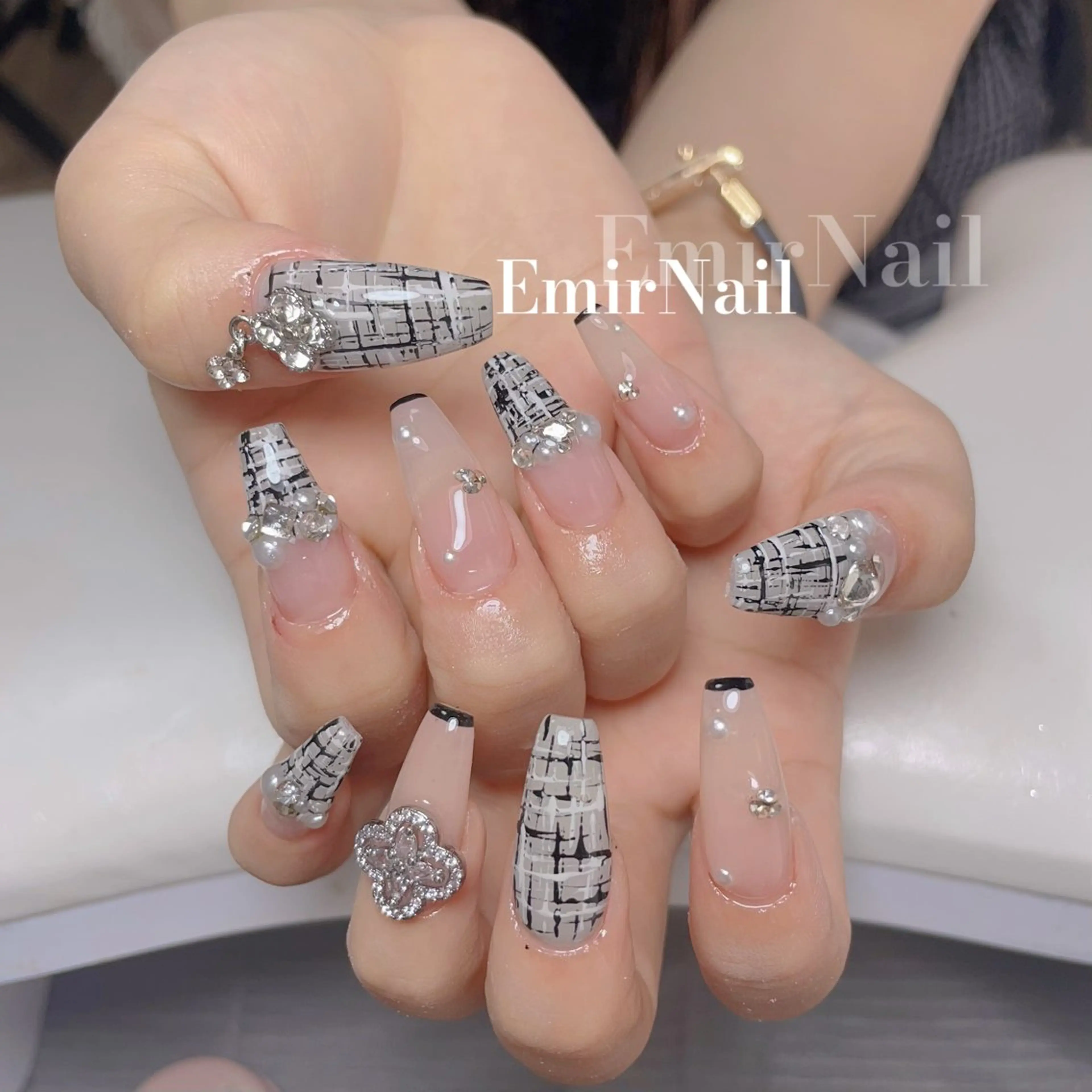 ネイル Emir Nailのネイルデザイン