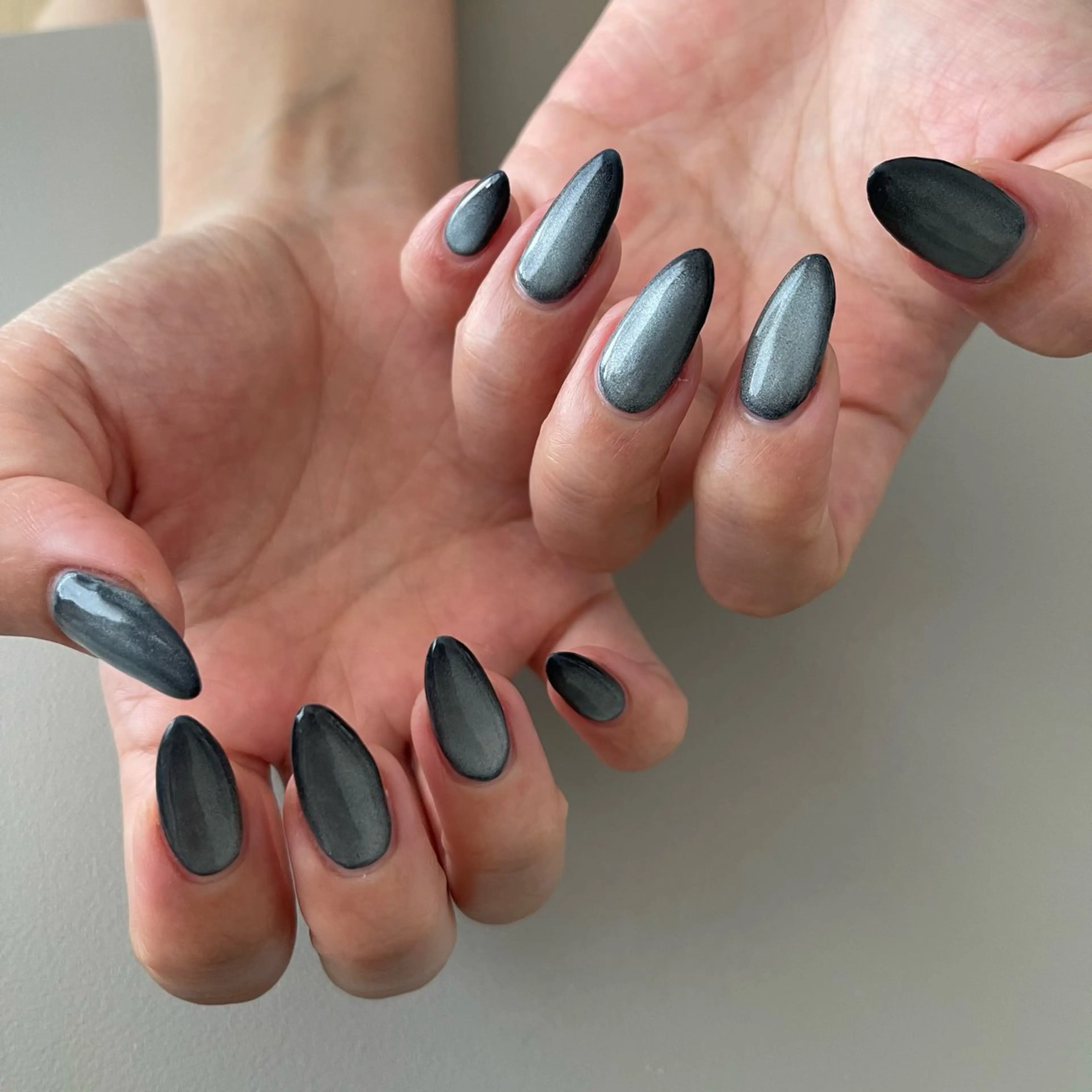 ネイル マグネットネイル Luccica nailのネイルデザイン