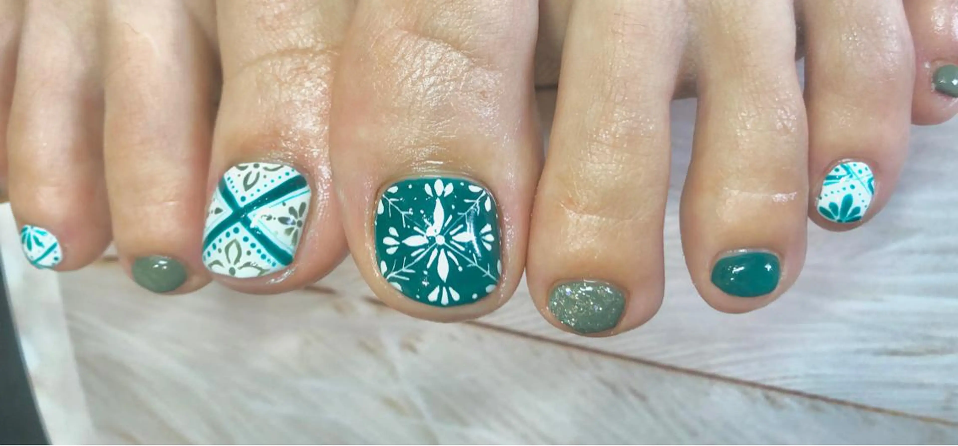 ネイル nuk.所属・坂本 萌のネイルデザイン