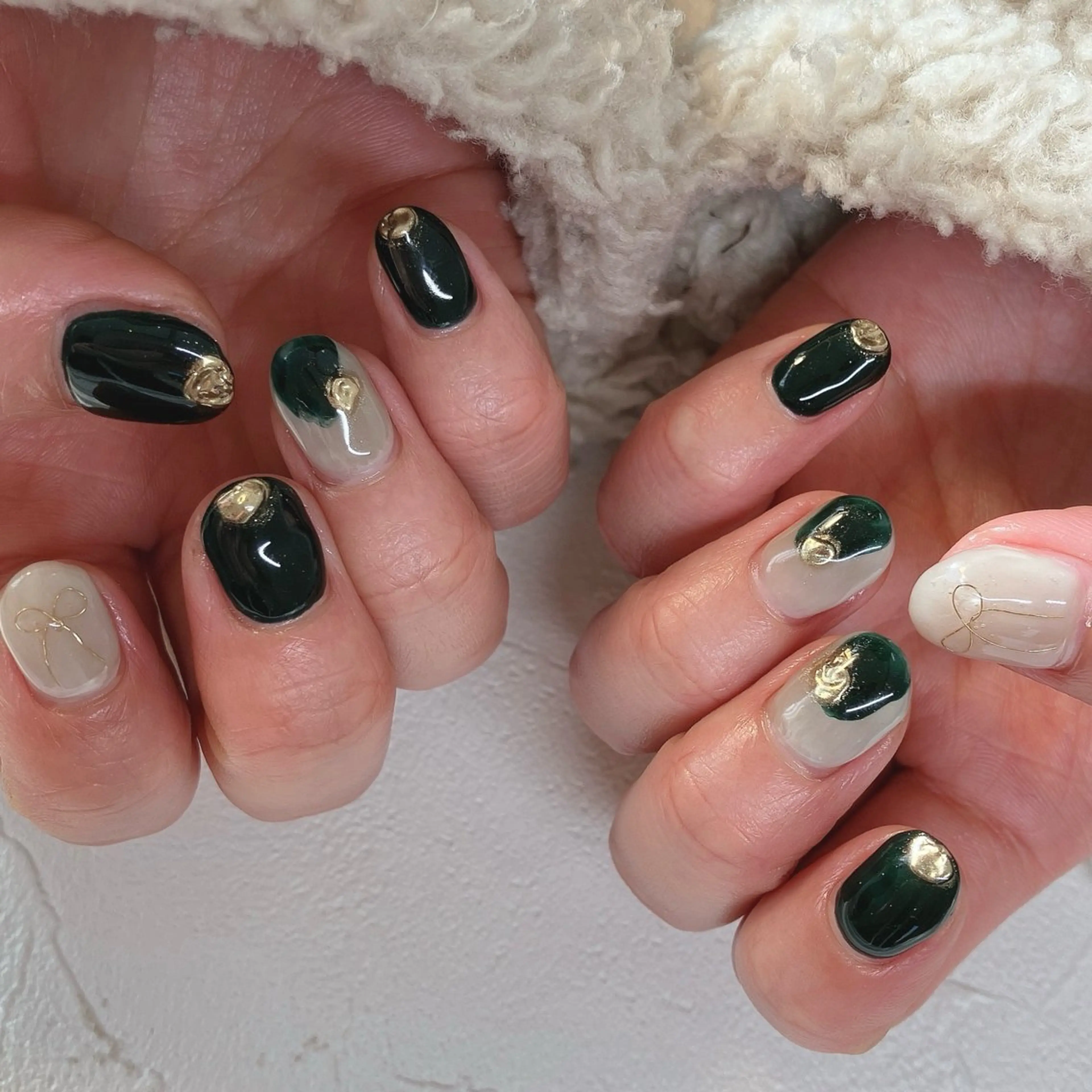 ネイル グリーン リボン ハンドネイル nails 🎀meのネイルデザイン