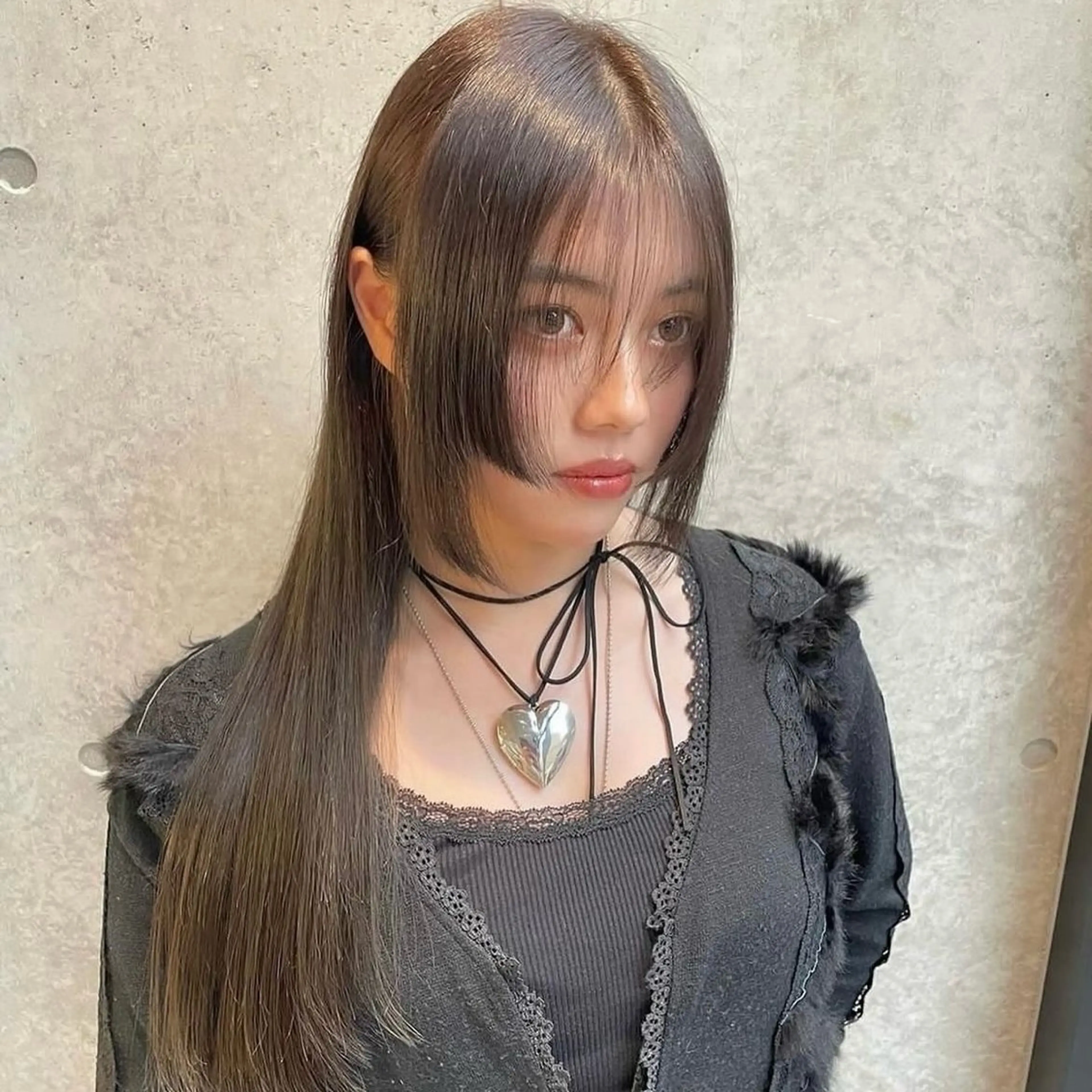 ロング カラー ヘアアレンジ アッシュ 透明感カラー グレージュ オリーブカラー 姫カット カット ヘアカラー トリートメント ヘッドスパ Mizobe misakiのヘアスタイル