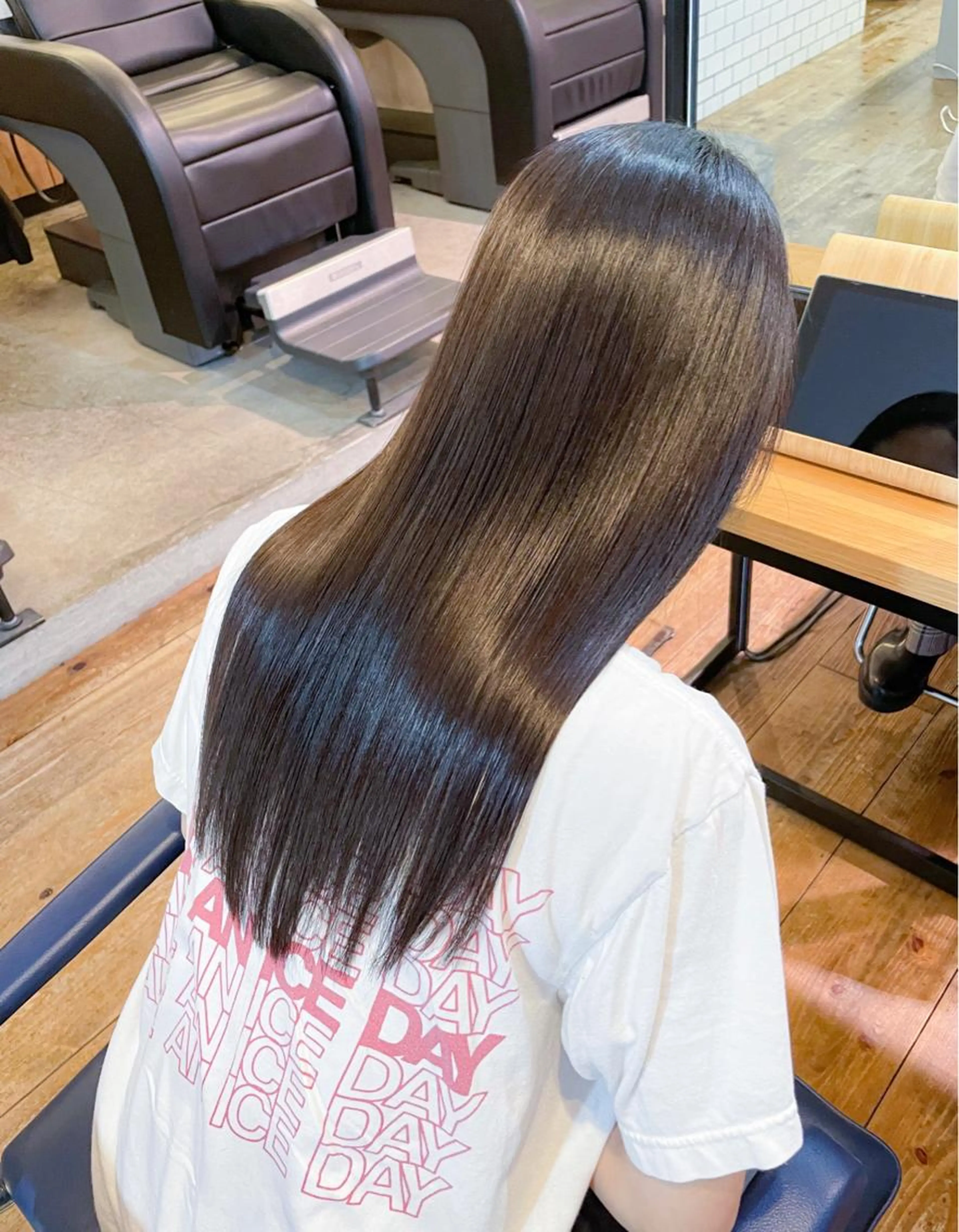 SNS顔出しOKの方限定　縮毛矯正¥8800＋肩下ロング料金¥2200の写真