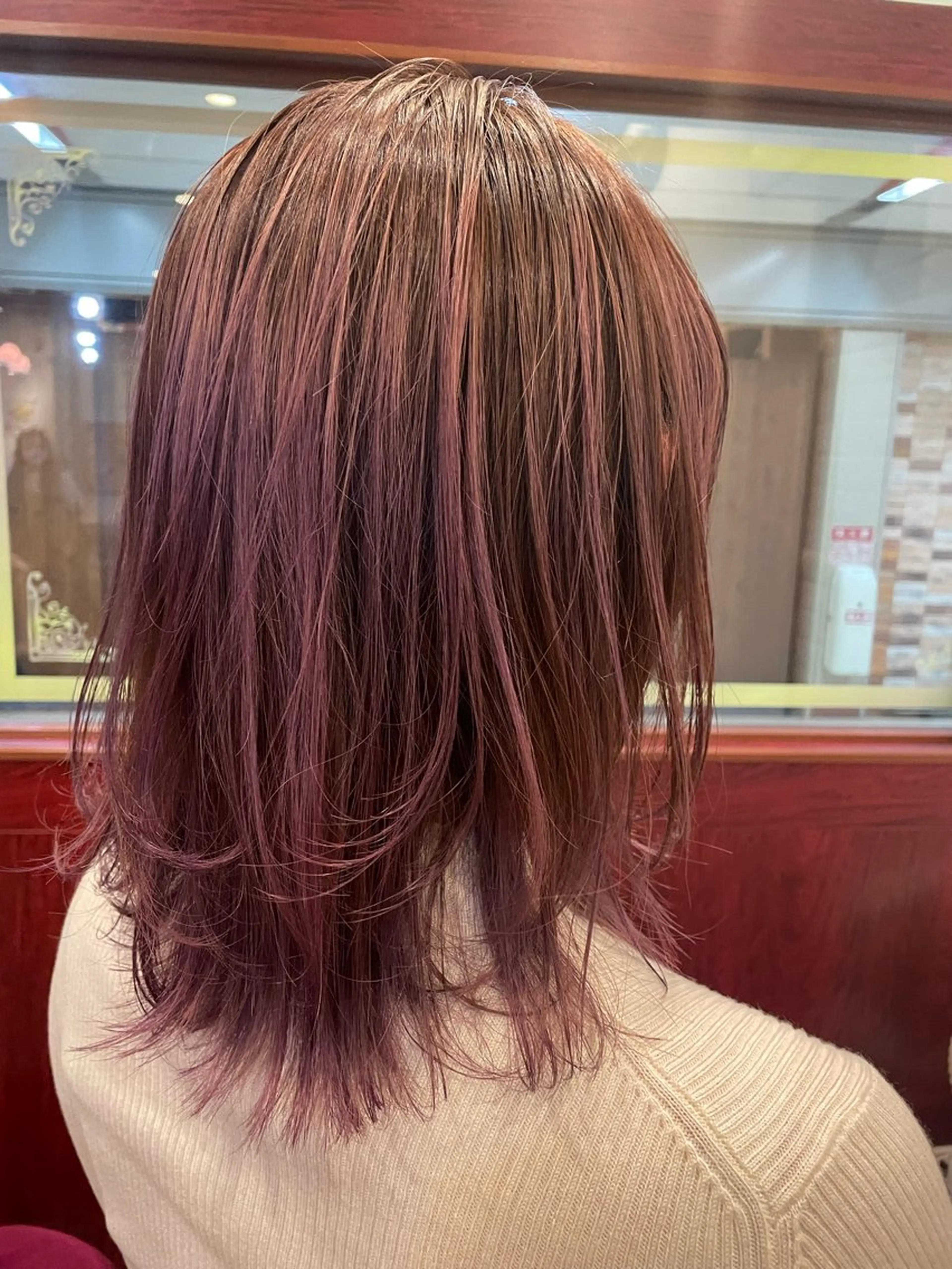 ミディアム ハイライト ユニカバイミリー MISAKI🫧のヘアスタイル