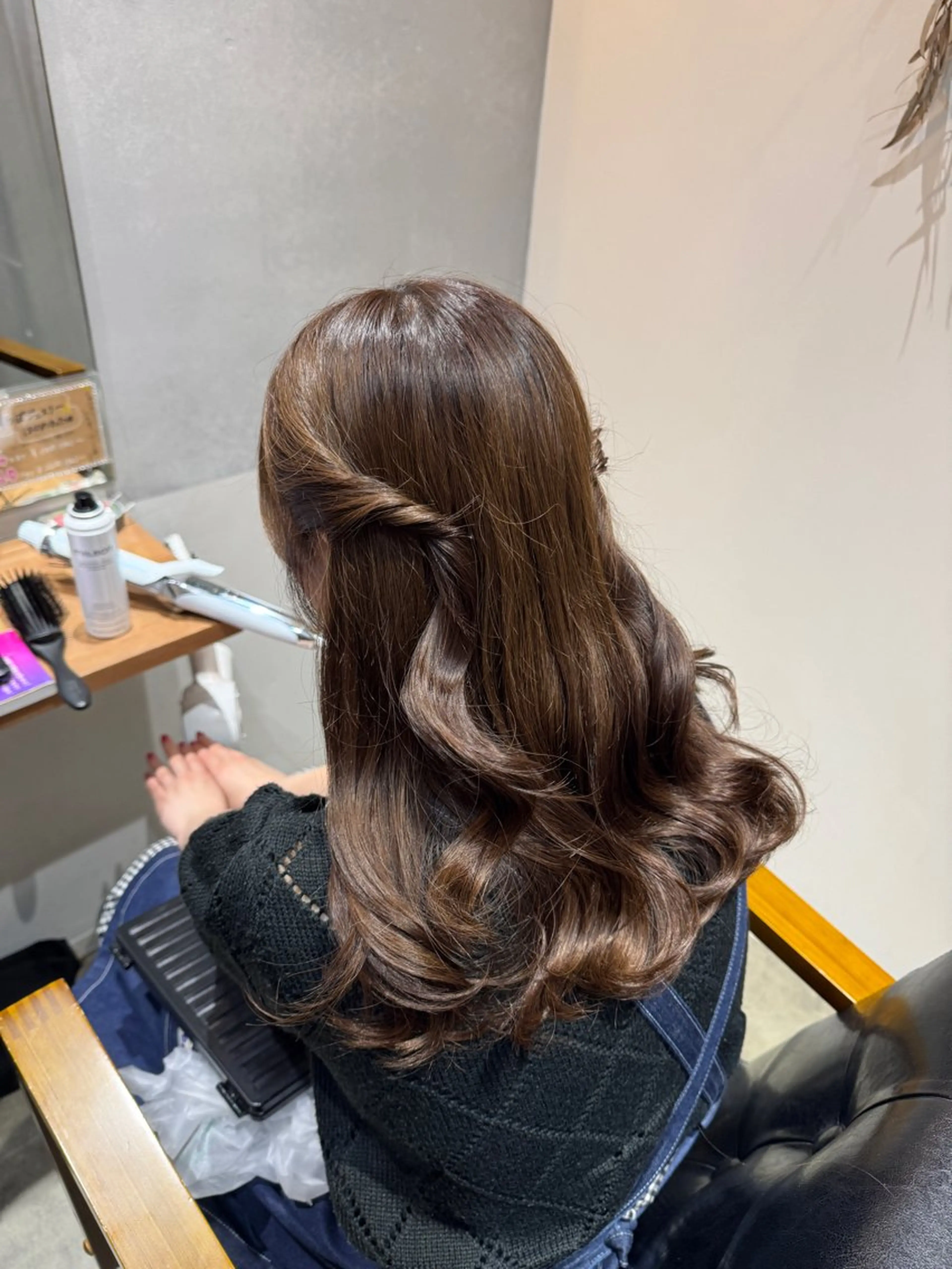 ロング カラー ブラウンカラー ショコラブラウン ヘアカラー トリートメント 宮川 彩乃のヘアスタイル