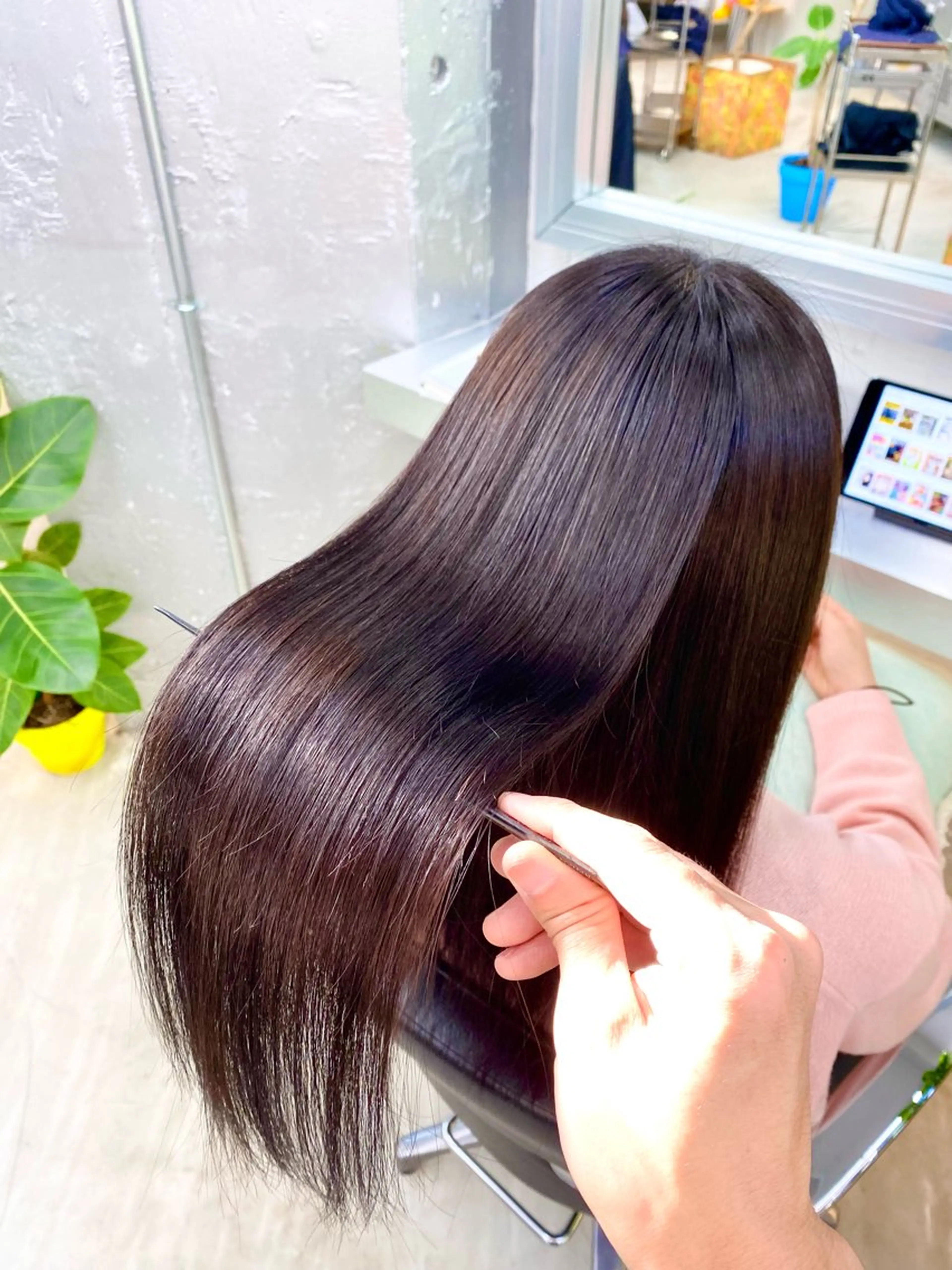 セミロング パーマ 伸ばしかけ 縮毛矯正 酸性ストレート ストレートパーマ 縮毛矯正 ✨髪質改善職人✨ デザインカラー/若林のヘアスタイル
