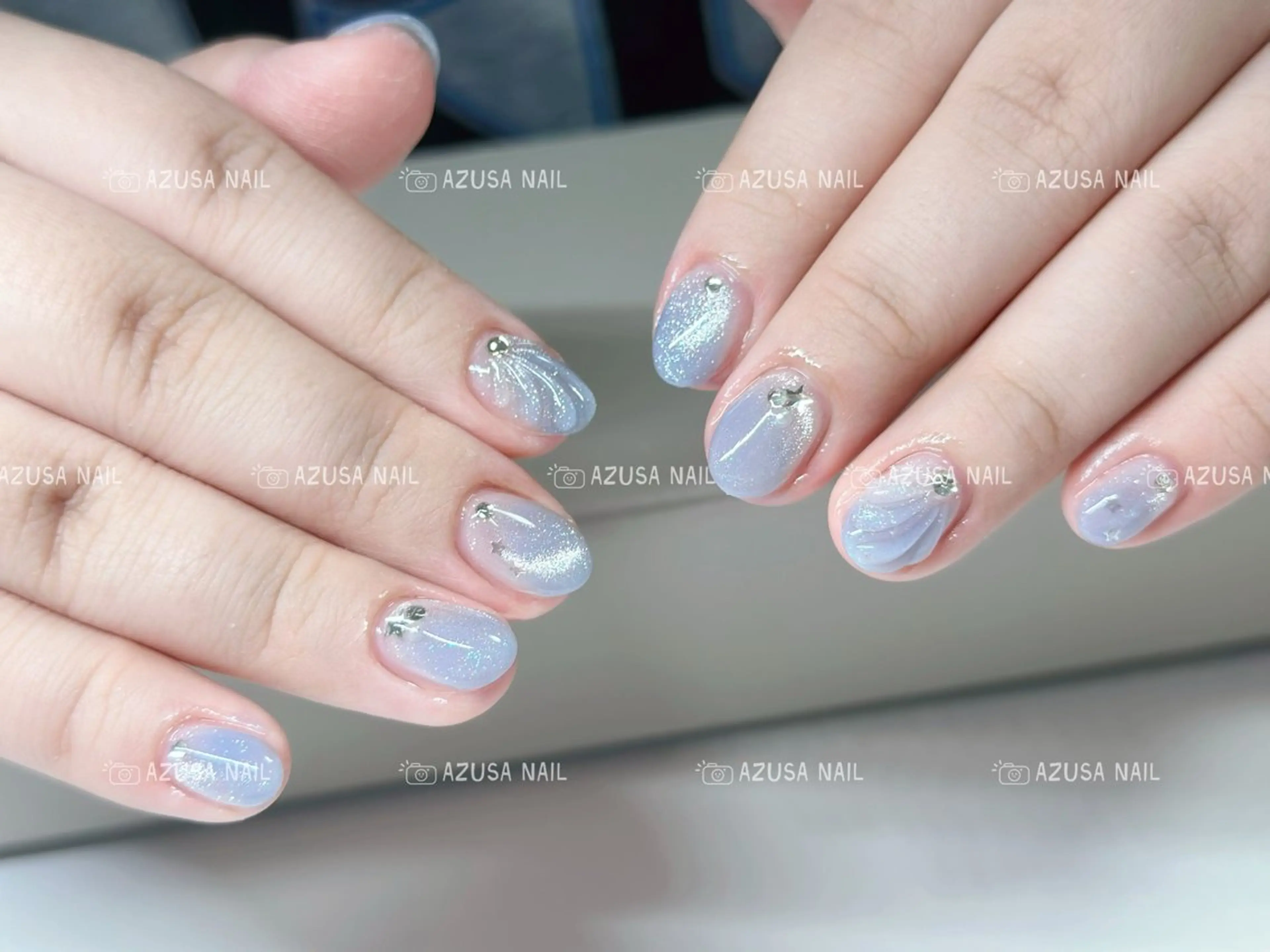 ネイル オーロラネイル フラッシュネイル フレンチネイル キラキラネイル 水色 ハンドネイル 🧸自宅ネイル あずさのネイルデザイン