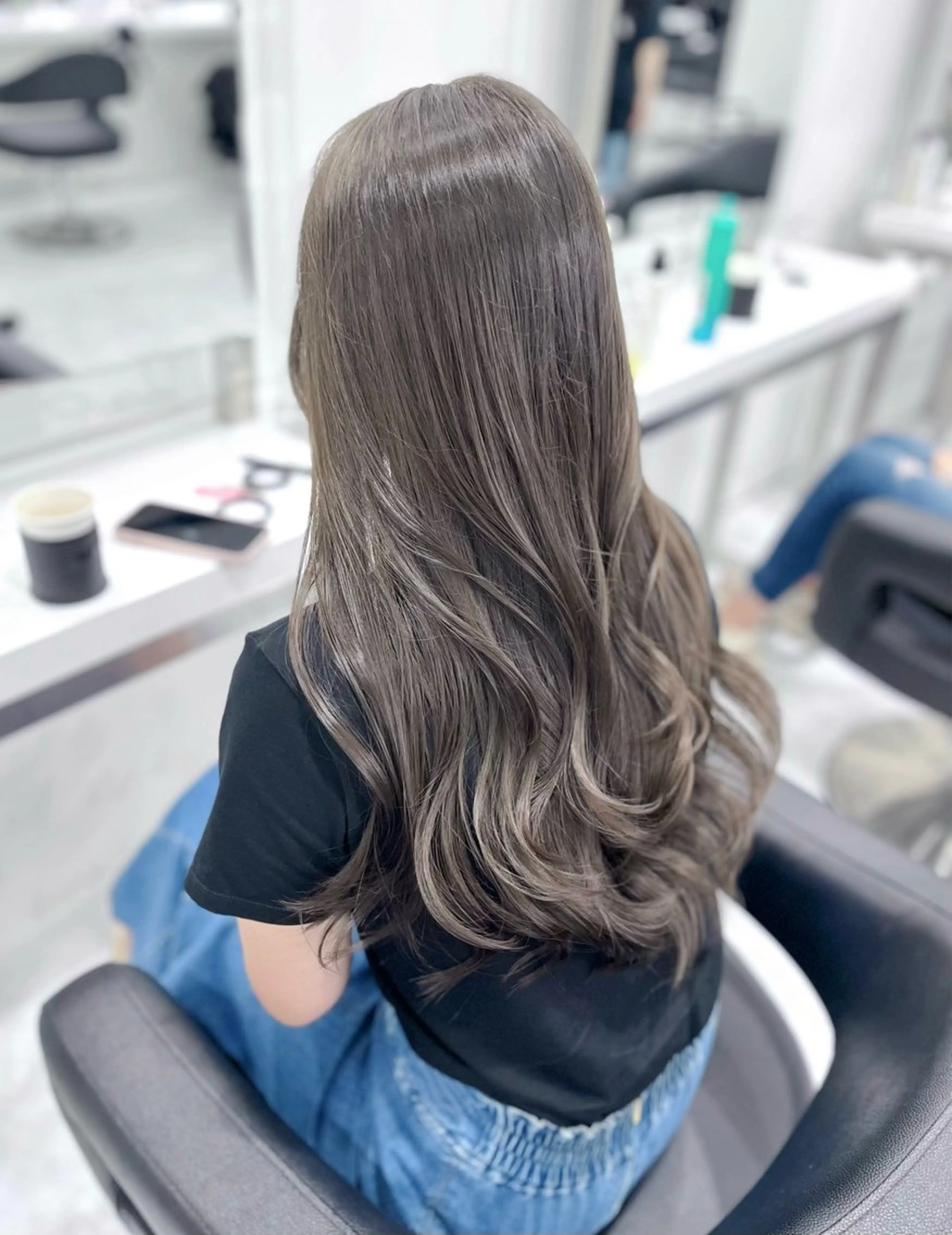 セミロング カラー ヘアアレンジ サロウィン渋谷宇田川店所属・ハッシュカット/韓国 レイヤー/Arataのヘアスタイル