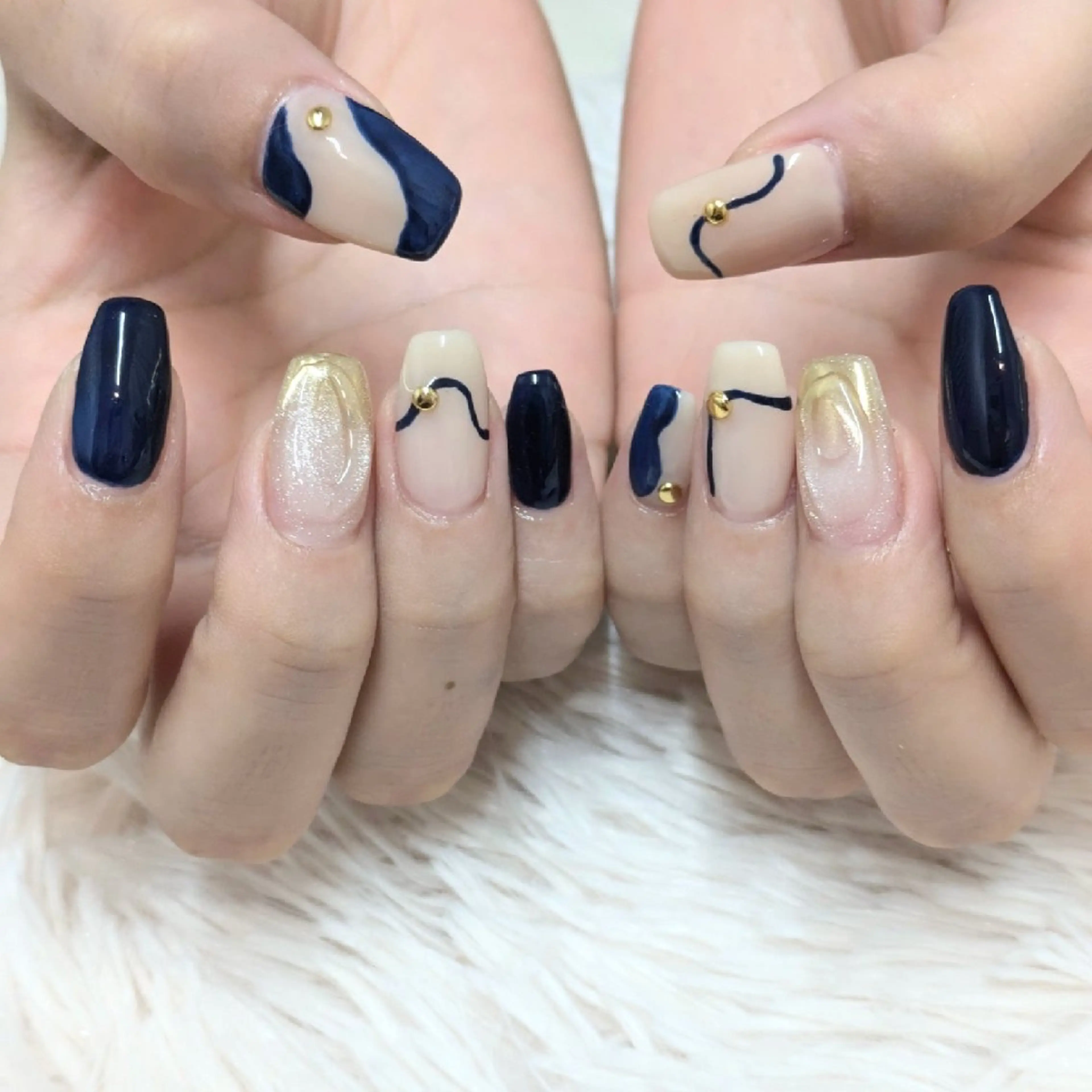 ネイル ハンドネイル 會田 瑠衣のネイルデザイン